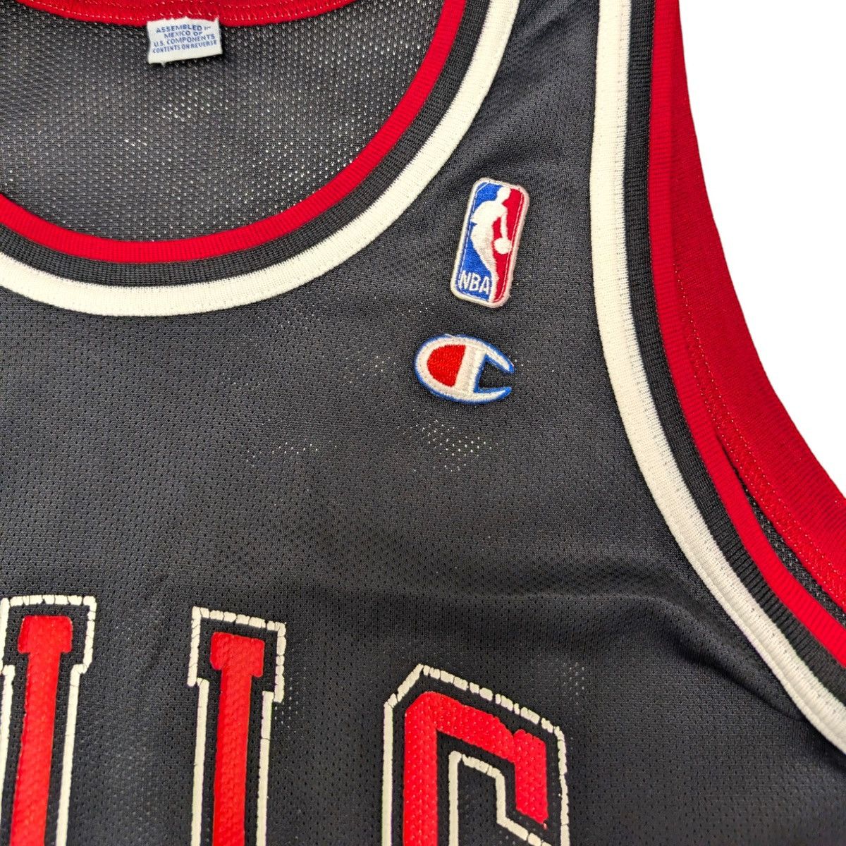 Champion Michael Jordan OG Basketball Away Black NBA bulls jersey vtg Size US XS / EU 42 / 0 - 11 Thumbnail