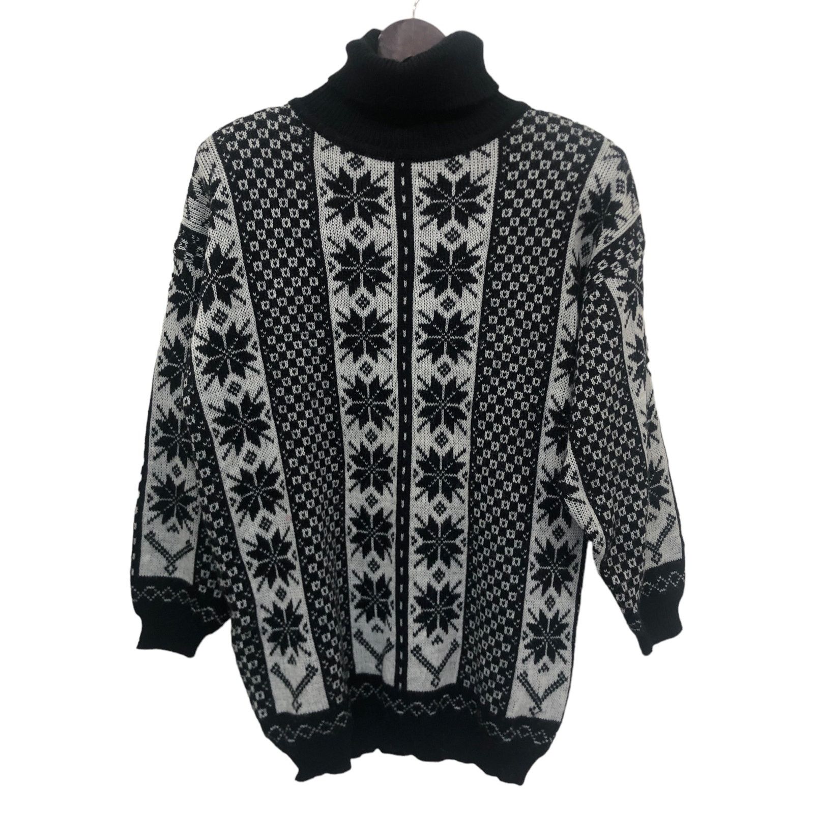 Vintage Vintage Snowflake Oversized Turtleneck Sweater Size Medium Size M / US 6-8 / IT 42-44 - 1 Thumbnail