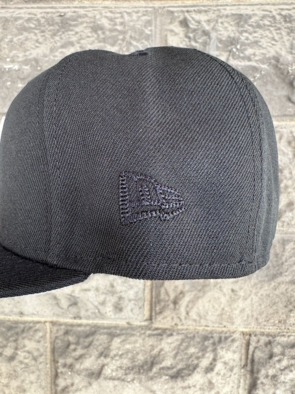 MLB × New Era × Supreme 7 1/2 CLEVELAND INDIANS JACOBS FIELD 1994 NEW ERA FITTED CAP Size ONE SIZE - 4 Thumbnail