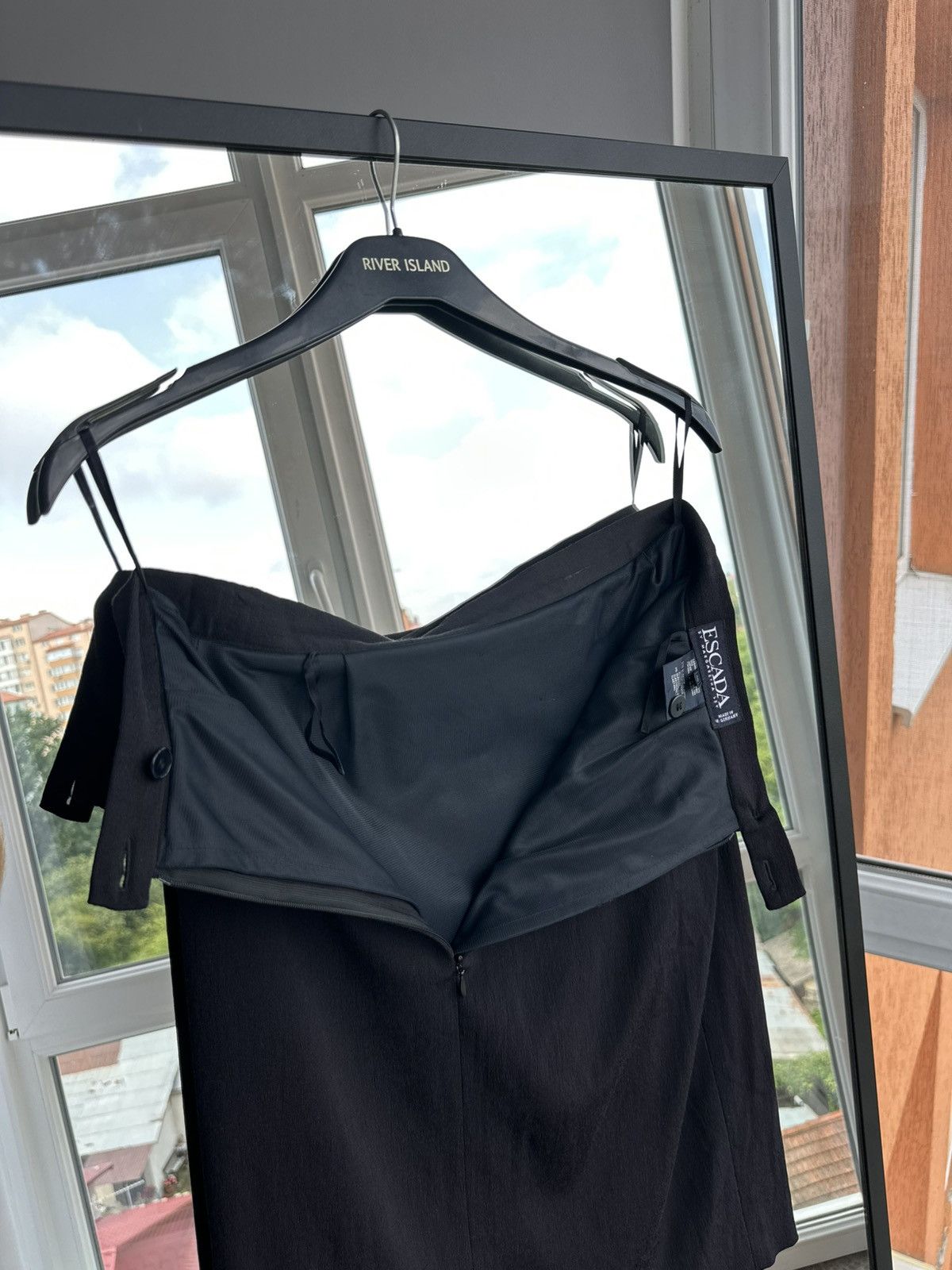 Escada ESCADA by Margaretha Ley Blend High-Waisted Pencil Skirt Size 29" - 8 Thumbnail