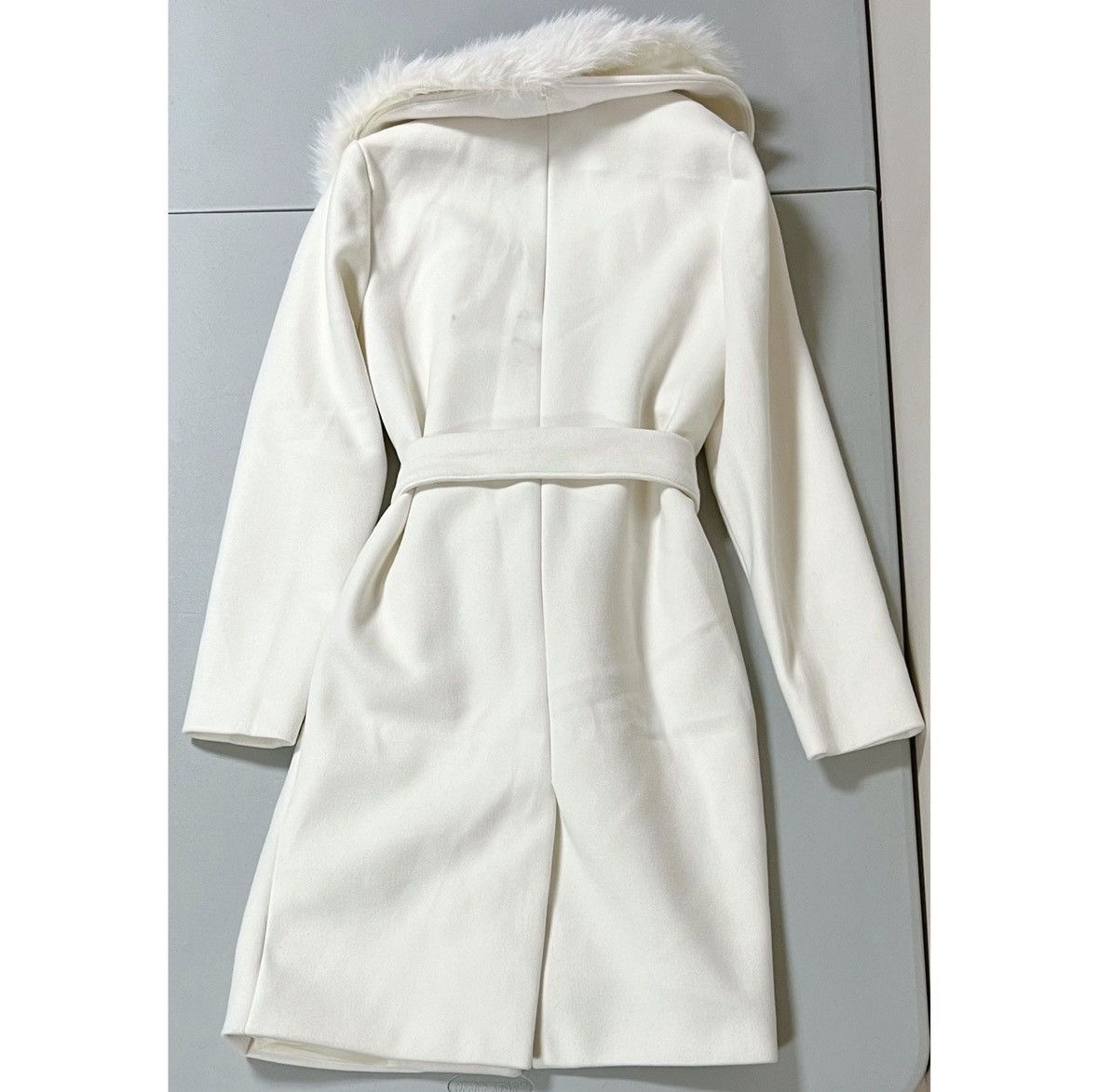 Vintage White Fur Wool Belted Jacket Winter Coat Outerwear Size S 🤍 Size S / US 4 / IT 40 - 4 Thumbnail