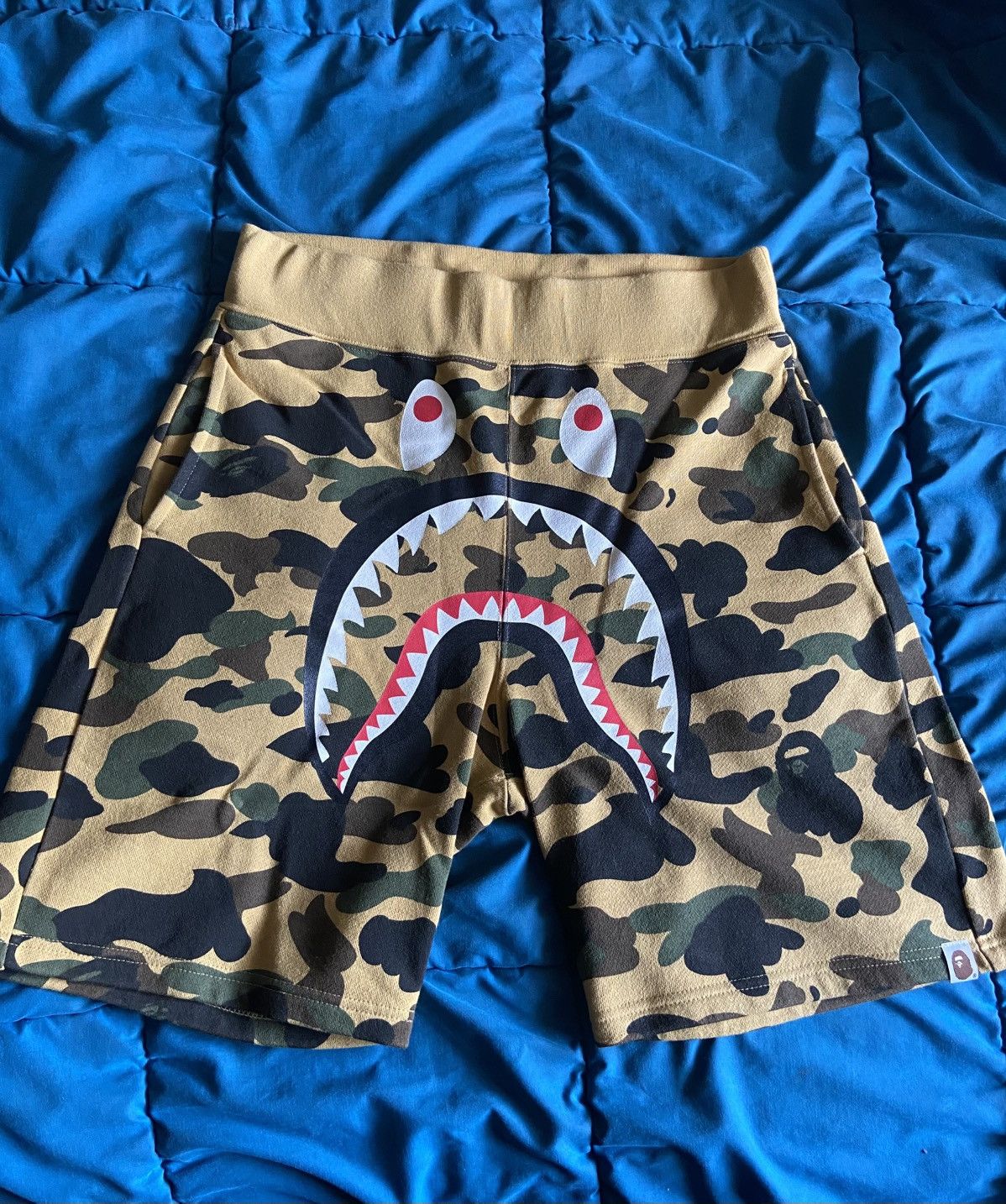 Bape Bape Shark Camo Shorts Mens size Medium Size US 38 / EU 54 - 1 Thumbnail