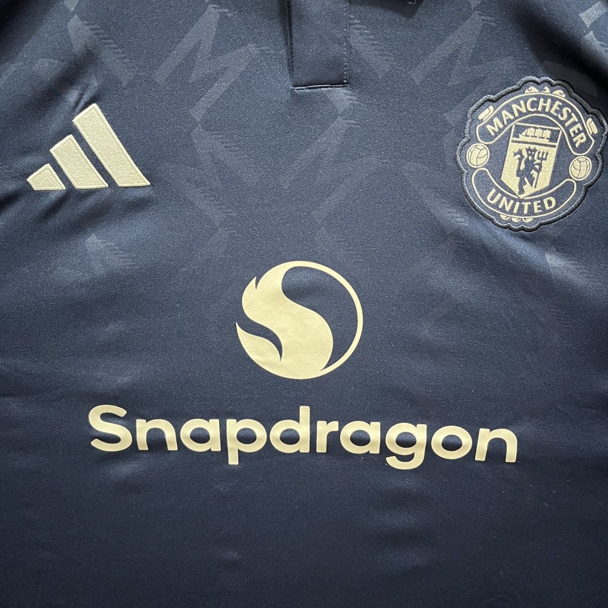 Adidas Manchester United 2024-25 Third Bruno Fernandes #8 Jersey Size US XXL / EU 58 / 5 - 5 Thumbnail