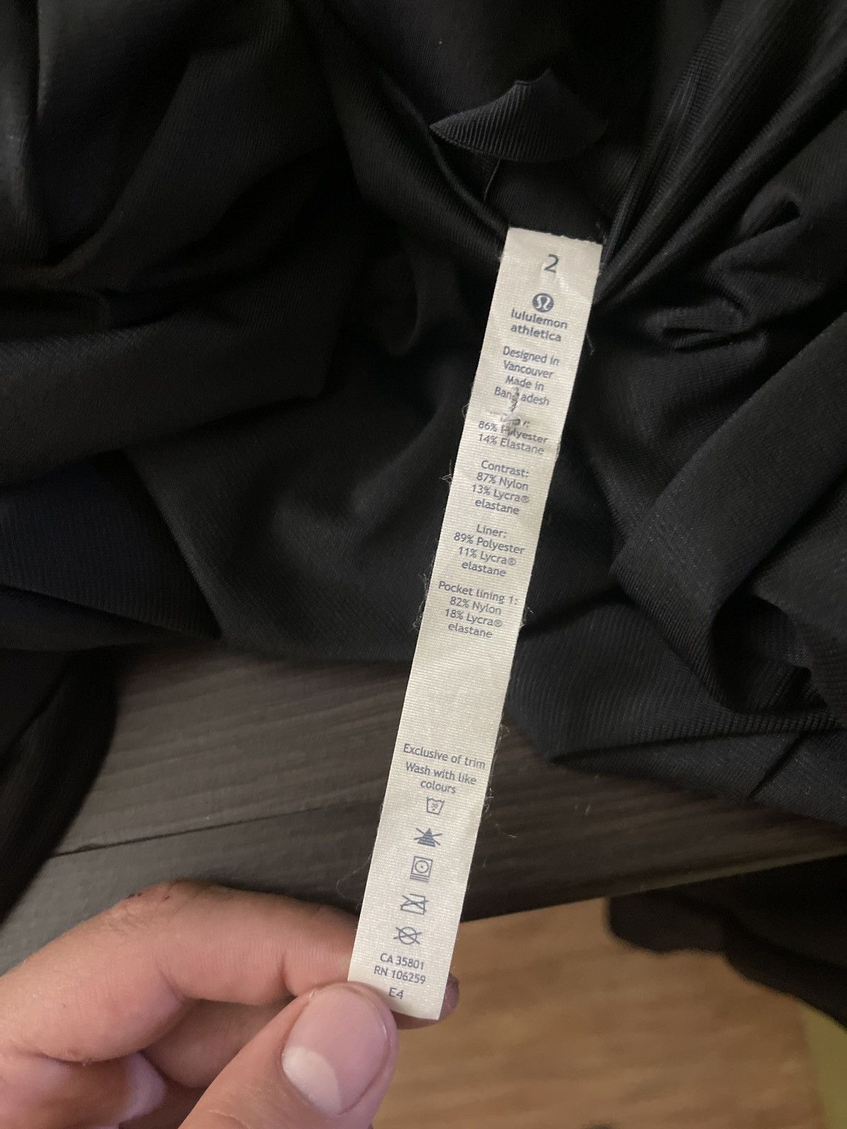 Lululemon Lululemon Black Track Refletive zip light lined jacket Size XS / US 0-2 / IT 36-38 - 13 Thumbnail