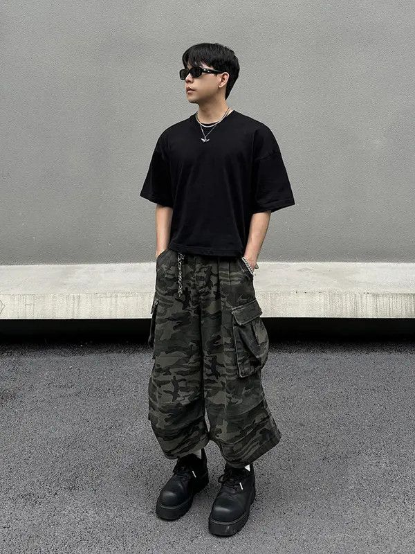 VIBE Baggy Camouflage Cargo Shorts Size US 30 / EU 46 - 4 Thumbnail