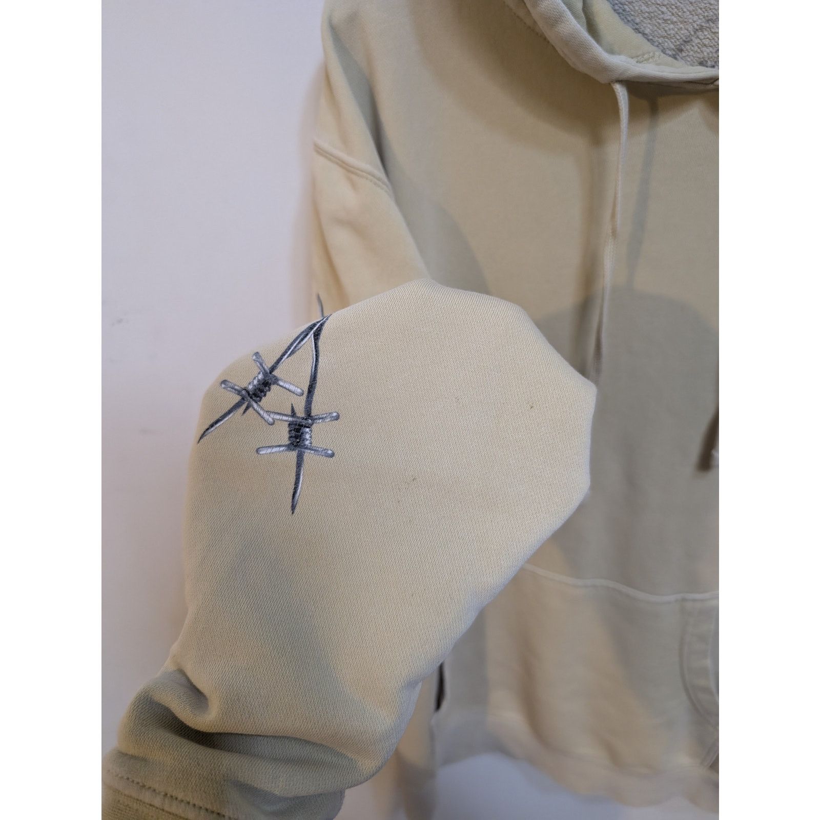 Anti Social Social Club Anti Social Social Club ASSC Barbed Wire Red/Cream Grunge Size US M / EU 48-50 / 2 - 6 Thumbnail