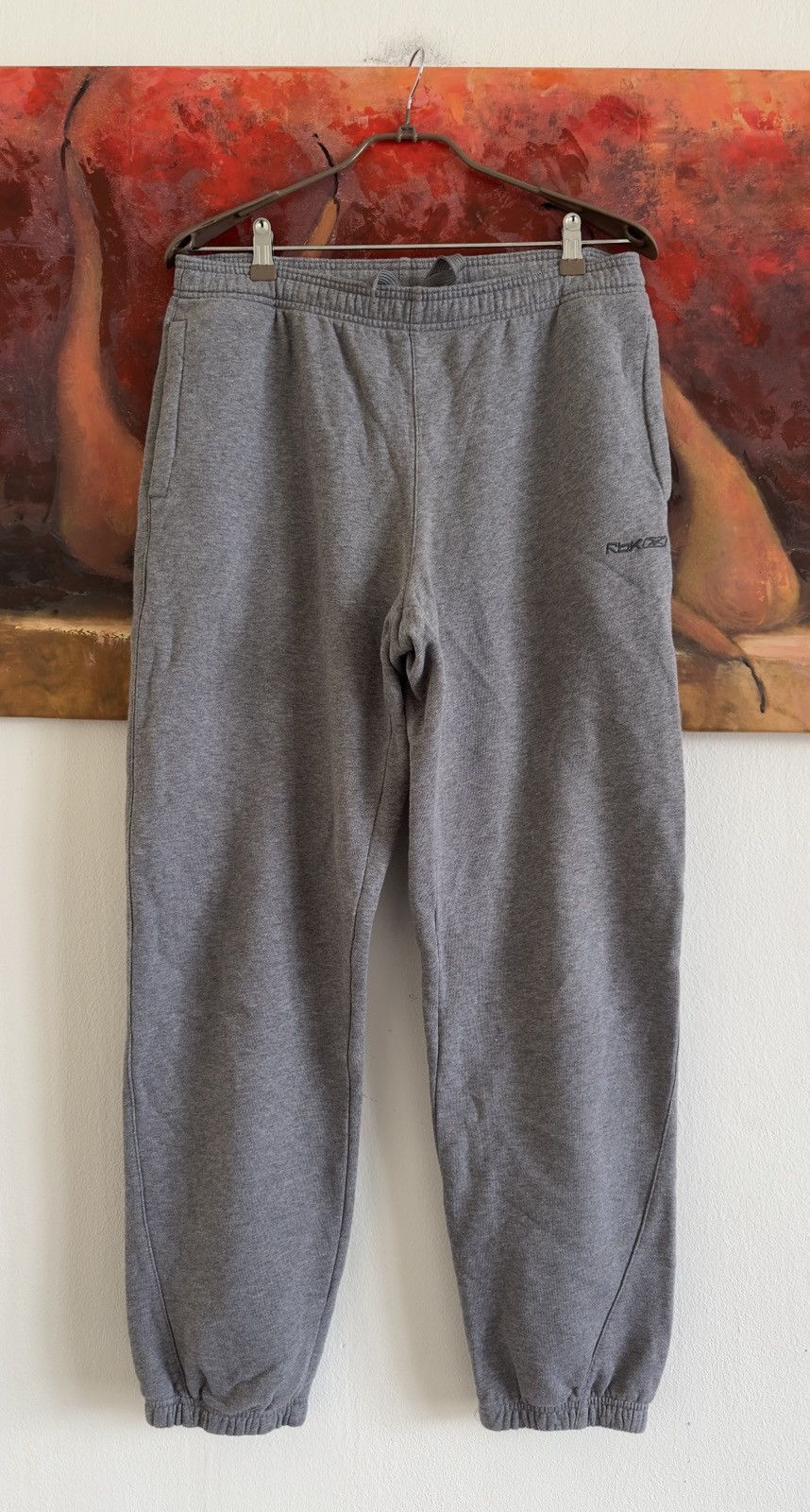 Reebok Vintage Reebok Gray Baggy Sweatpants Size M Size US 32 / EU 48 - 1 Thumbnail