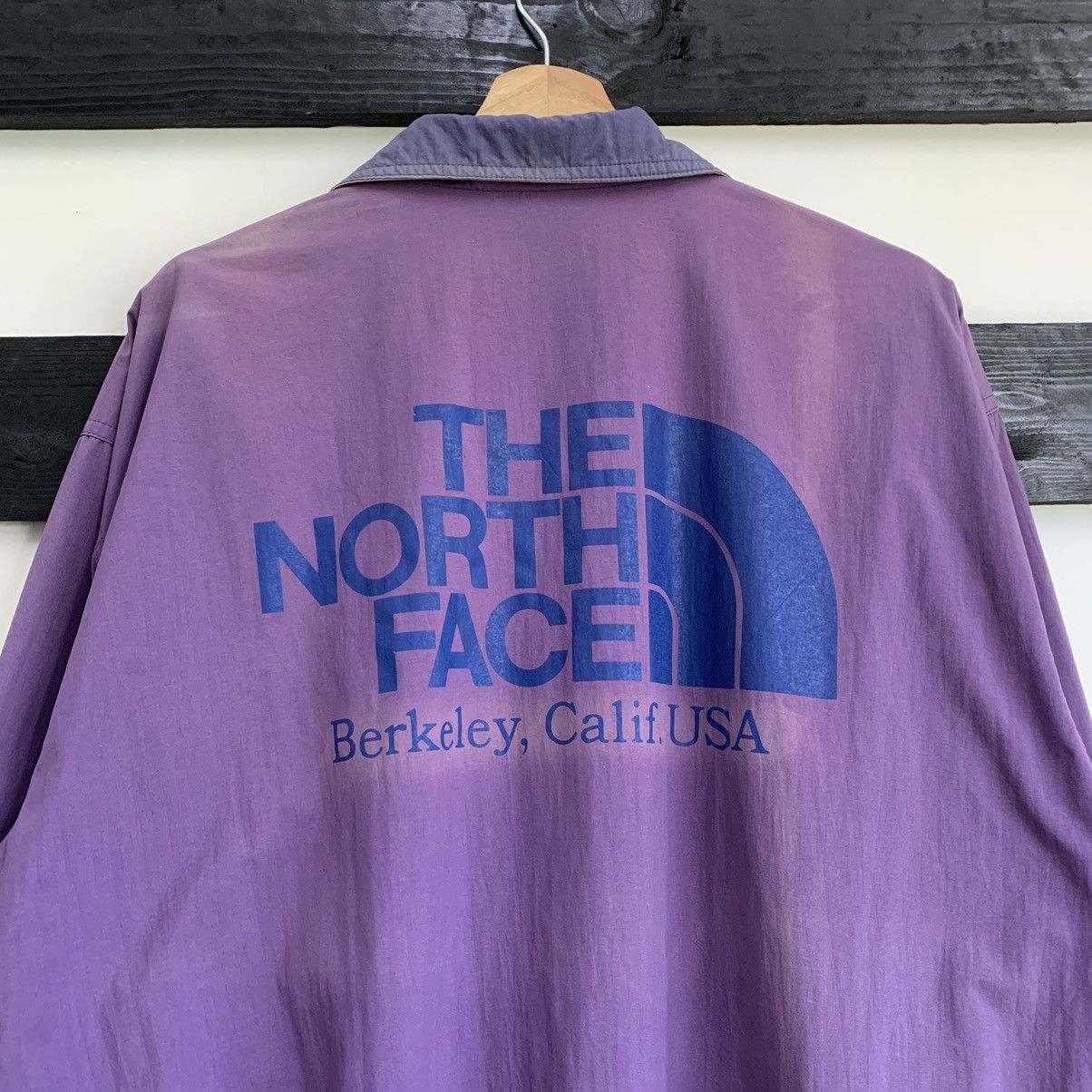 The North Face × Vintage Distressed Vintage The North Face Big Logo Windbraker Size US L / EU 52-54 / 3 - 11 Thumbnail