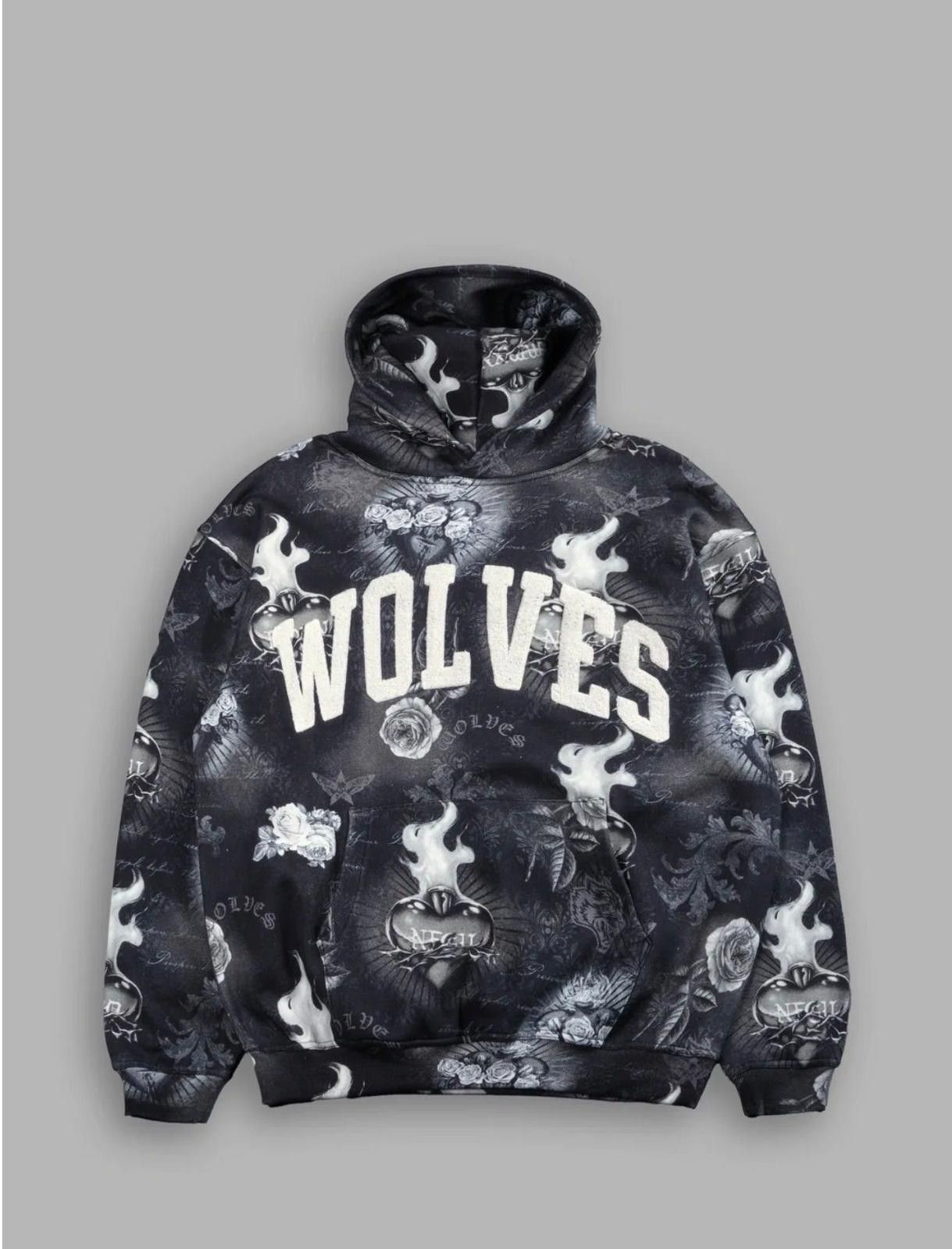 Darc Sport Black Graphic Wolves Hoodie with Floral and Flame Design Size US XL / EU 56 / 4 - 1 Preview
