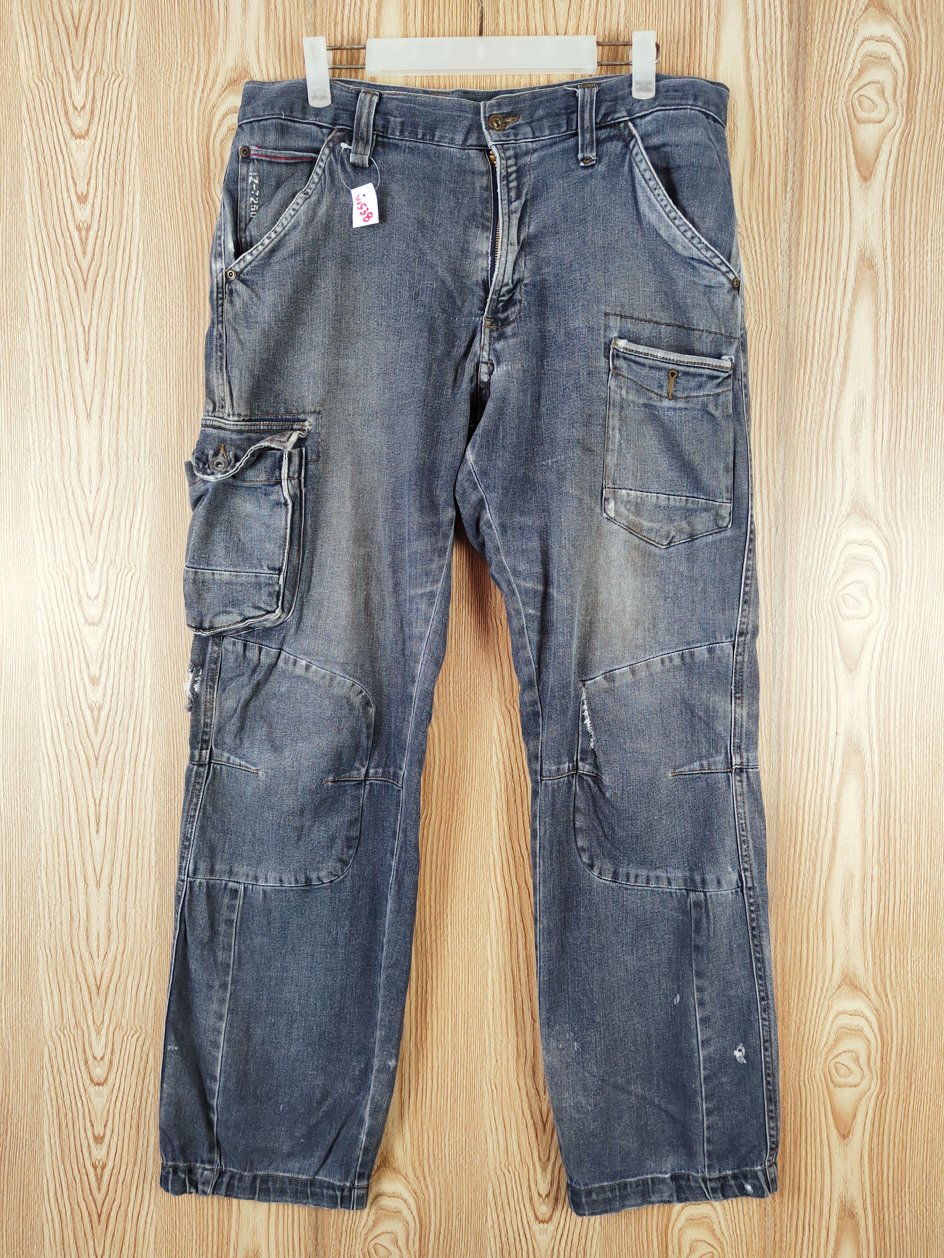 Japanese Brand Japanese Brand Dark Blue Distressed Ripped Jeans #W538 Size US 33 - 1 Thumbnail