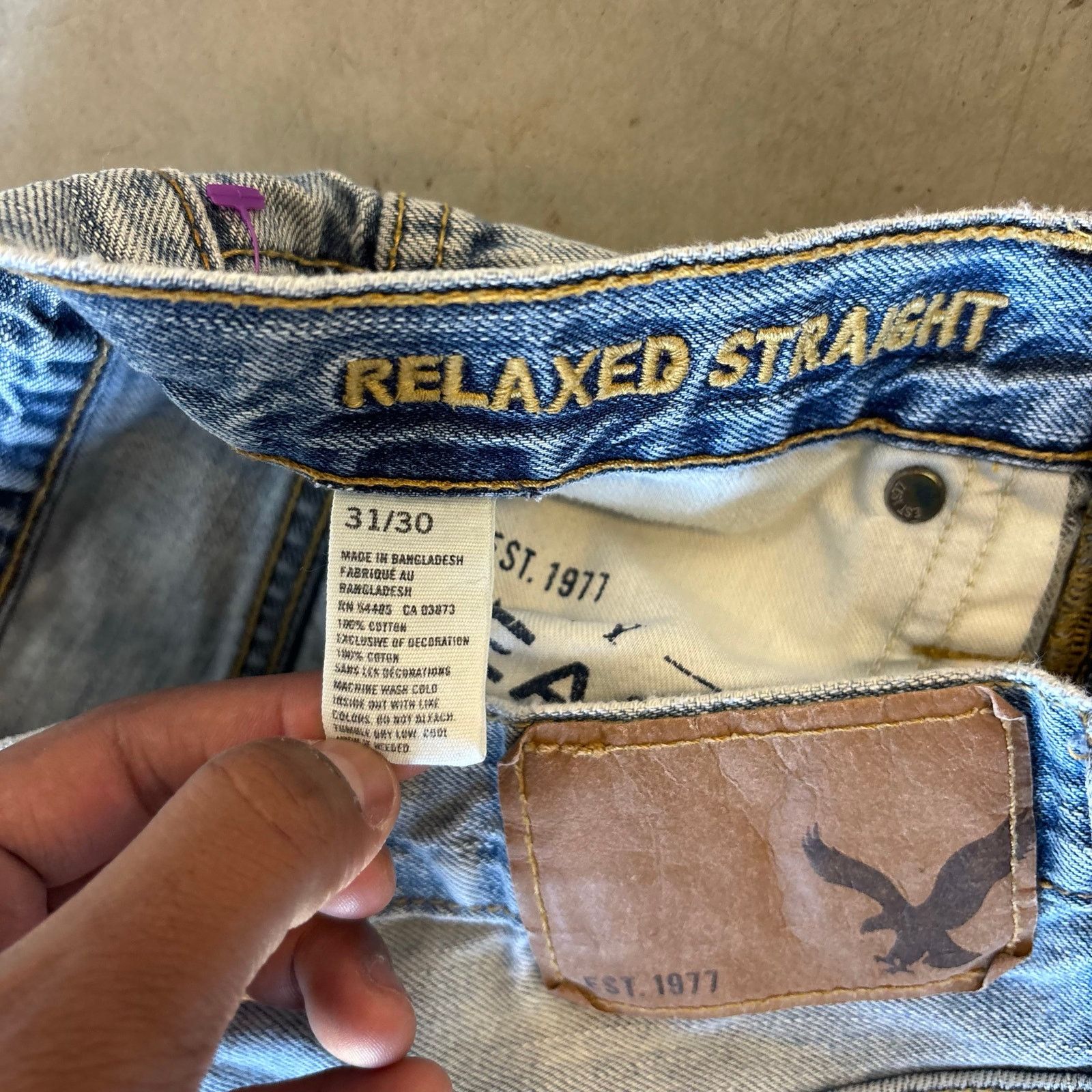 American Eagle Outfitters Vintage faded washed denim jeans Size US 31 - 3 Thumbnail