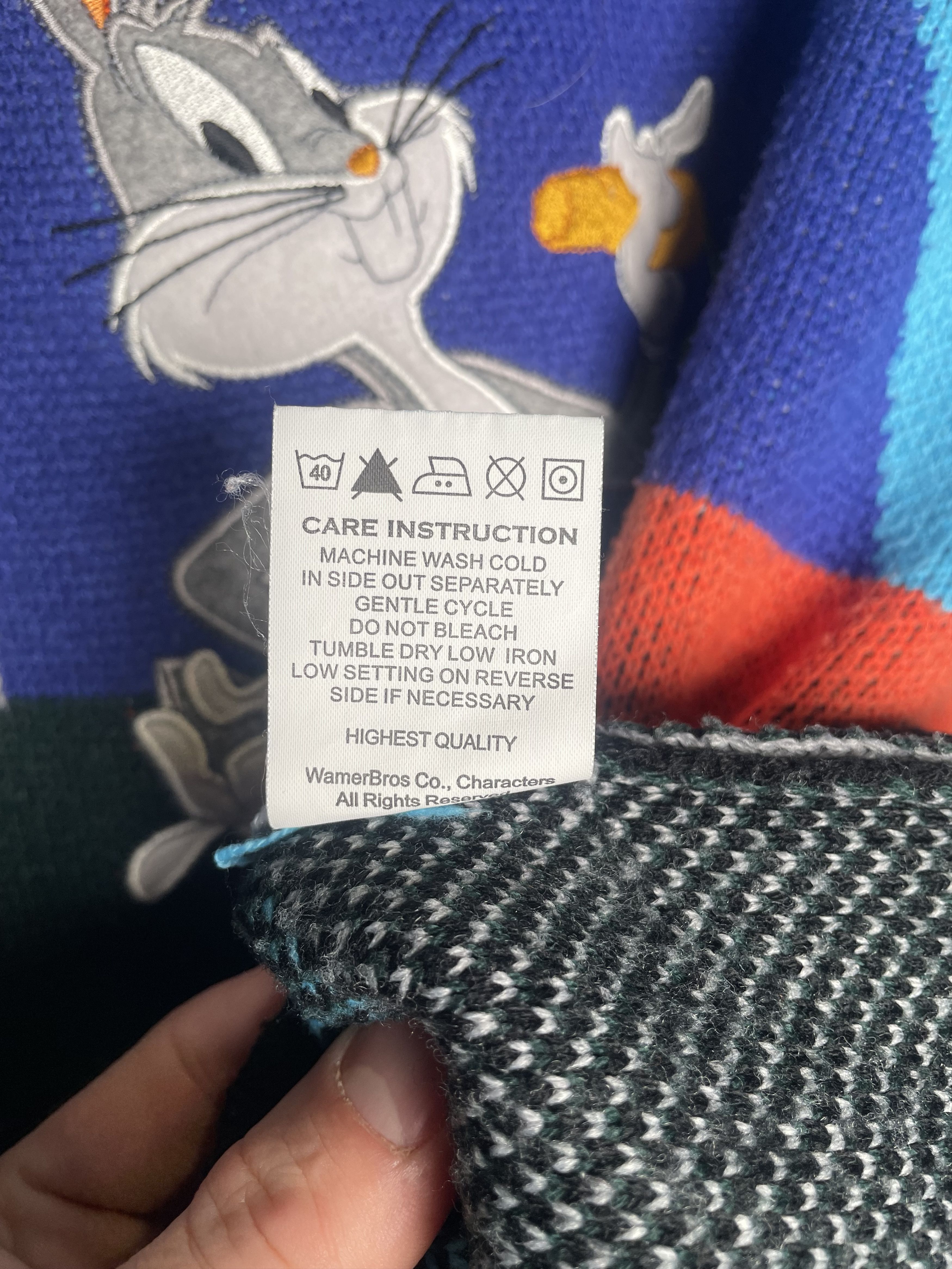 Warner Bros Vintage 90s Looney Tunes Bugs Bunny Knit Sweater Size US M / EU 48-50 / 2 - 8 Thumbnail