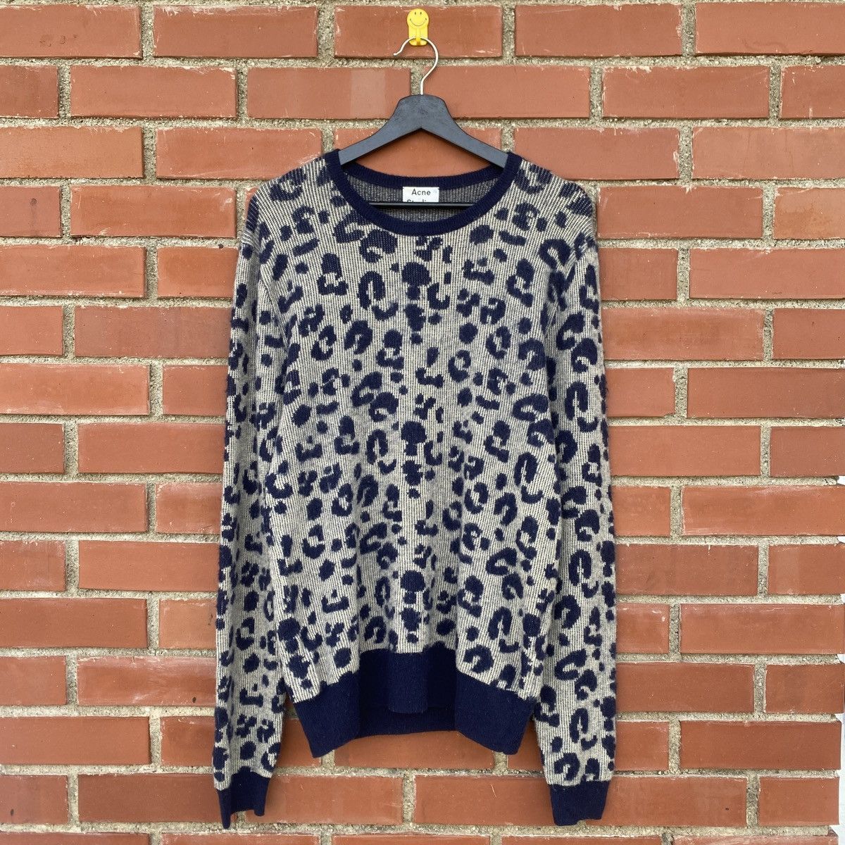 Acne Studios Acne Studios Leopard Knit Sweater Size US S / EU 44-46 / 1 - 1 Thumbnail