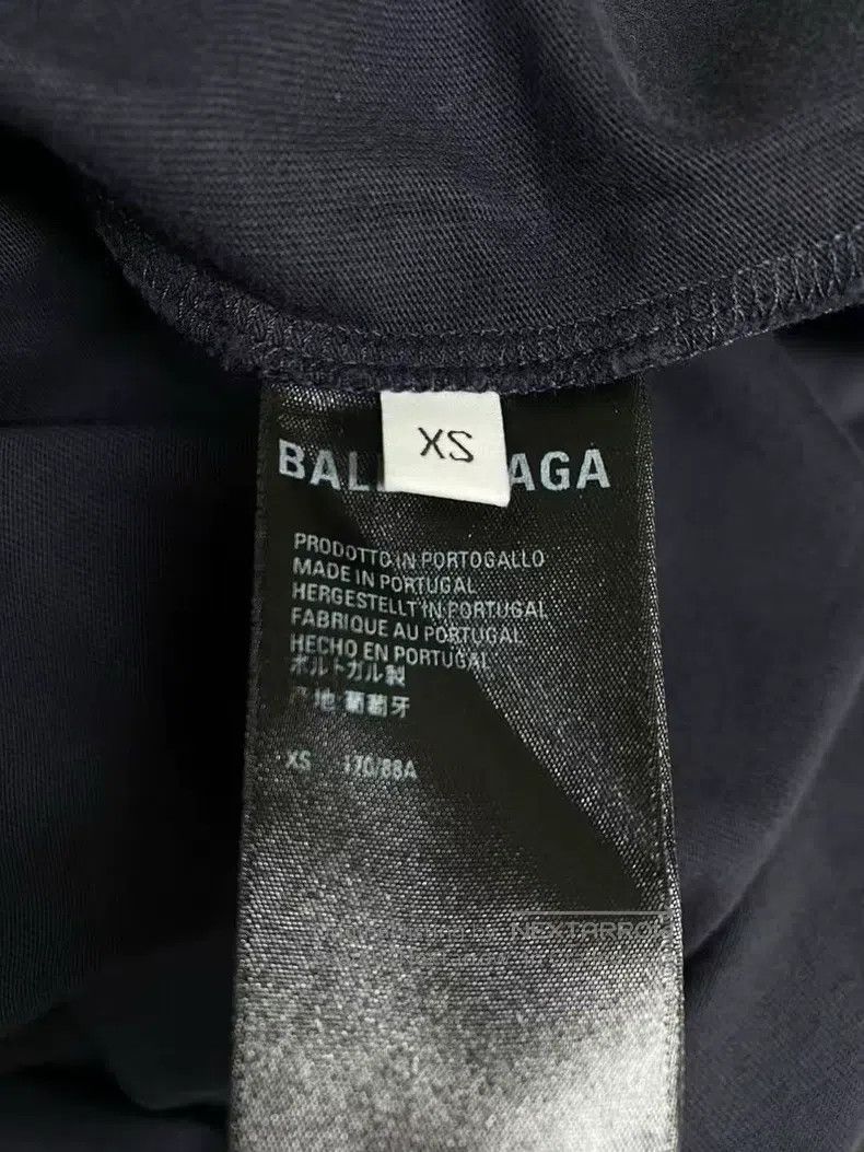 Balenciaga Balenciaga Navy Blue Fake Two-Piece T, XS Size Size US XS / EU 42 / 0 - 6 Thumbnail