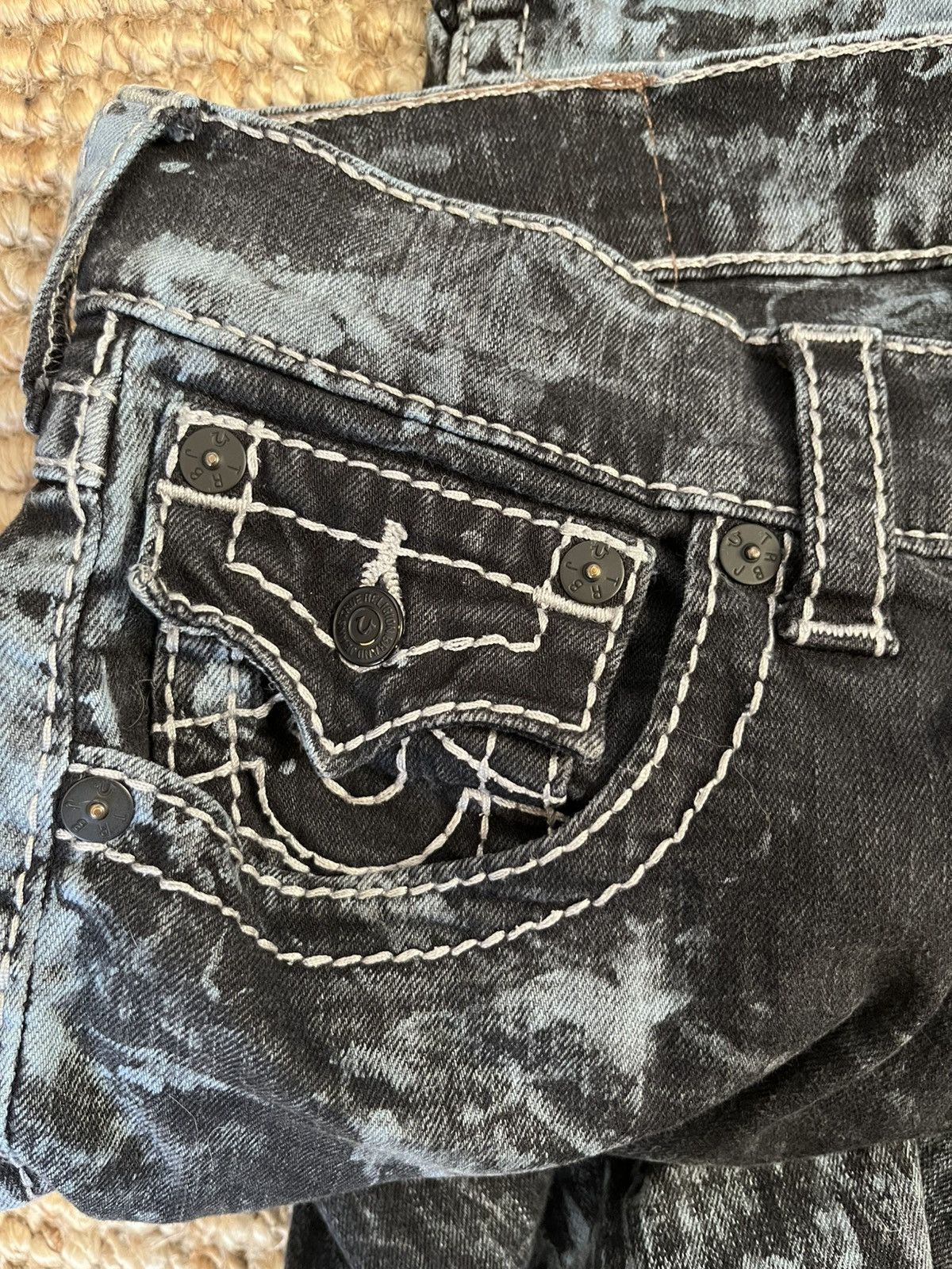 True Religion True Religion Big T Acid Wash Jeans “Ascot Grey” Size US 28 / EU 44 - 4 Thumbnail