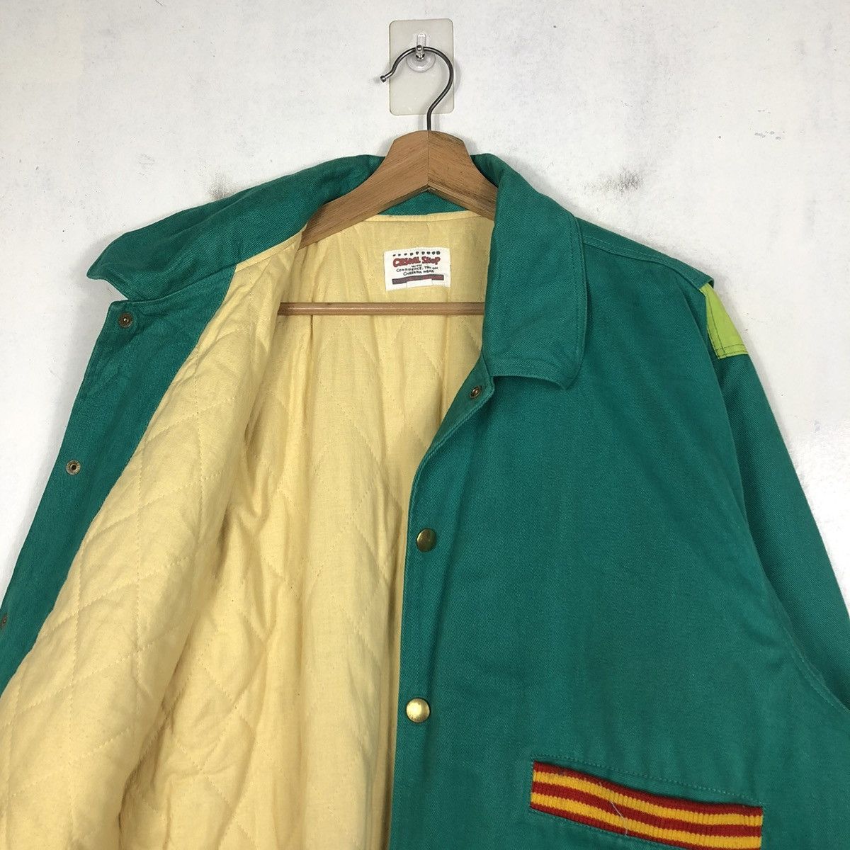 Japanese Brand 📌VINTAGE BOMBER JACKET JIRO JIRO BIG LOGO SPELL OUT Size US L / EU 52-54 / 3 - 13 Thumbnail