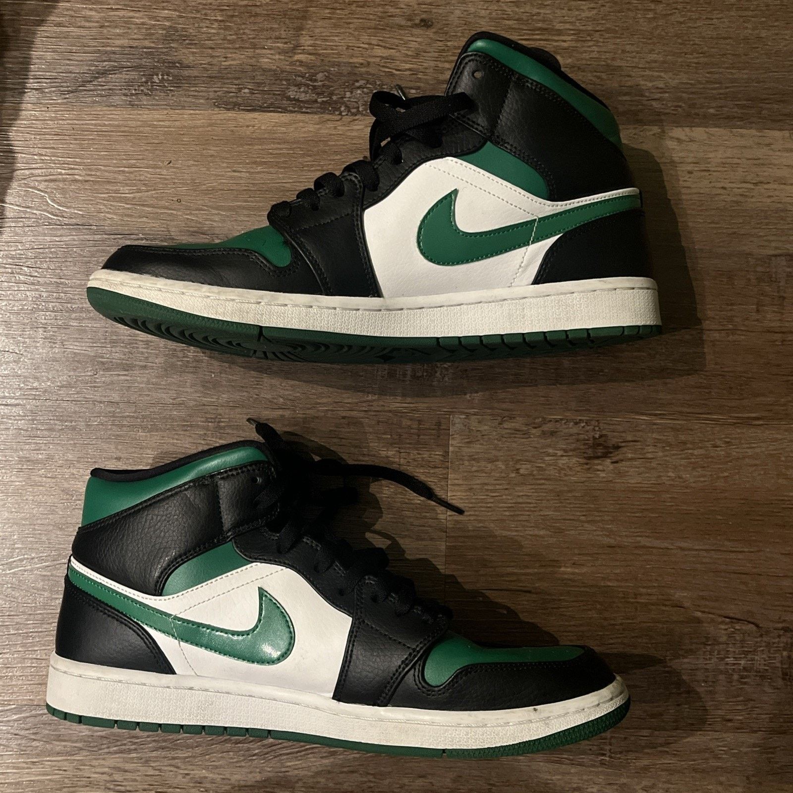 Jordan Brand × Nike Air Jordan 1 Mid Green Toe Mens Size 11 Pine Green Size US 10 / EU 43 - 2 Thumbnail