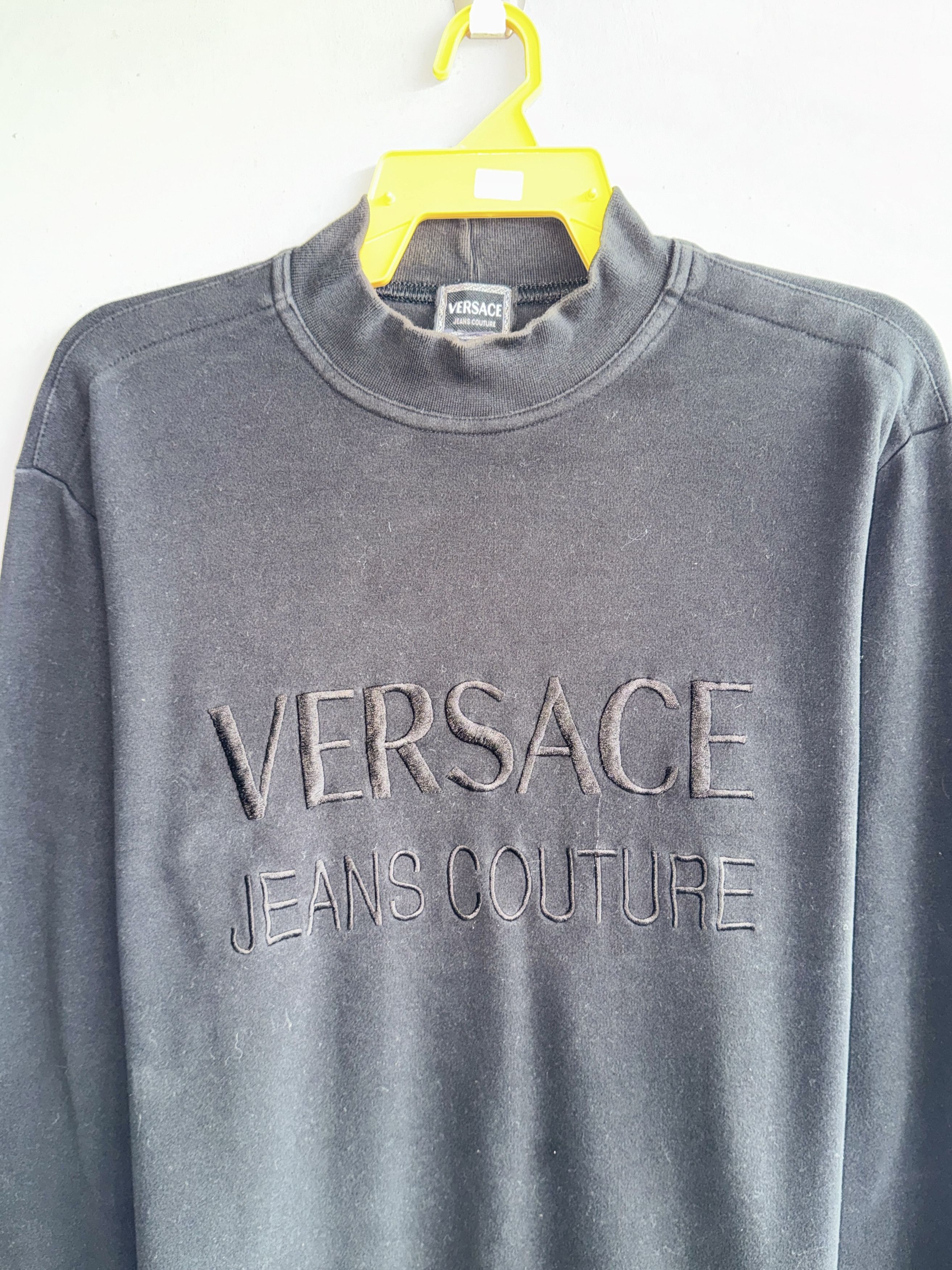 Versace Versace Jeans Couture Spellout Sweatshirt Vintage Shirt Size US L / EU 52-54 / 3 - 3 Thumbnail