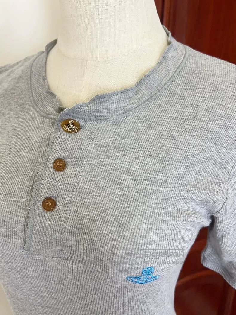 Vivienne Westwood vivienne westwood Second-hand Saturn knitted gray T-shirt Size L / US 10 / IT 46 - 4 Thumbnail