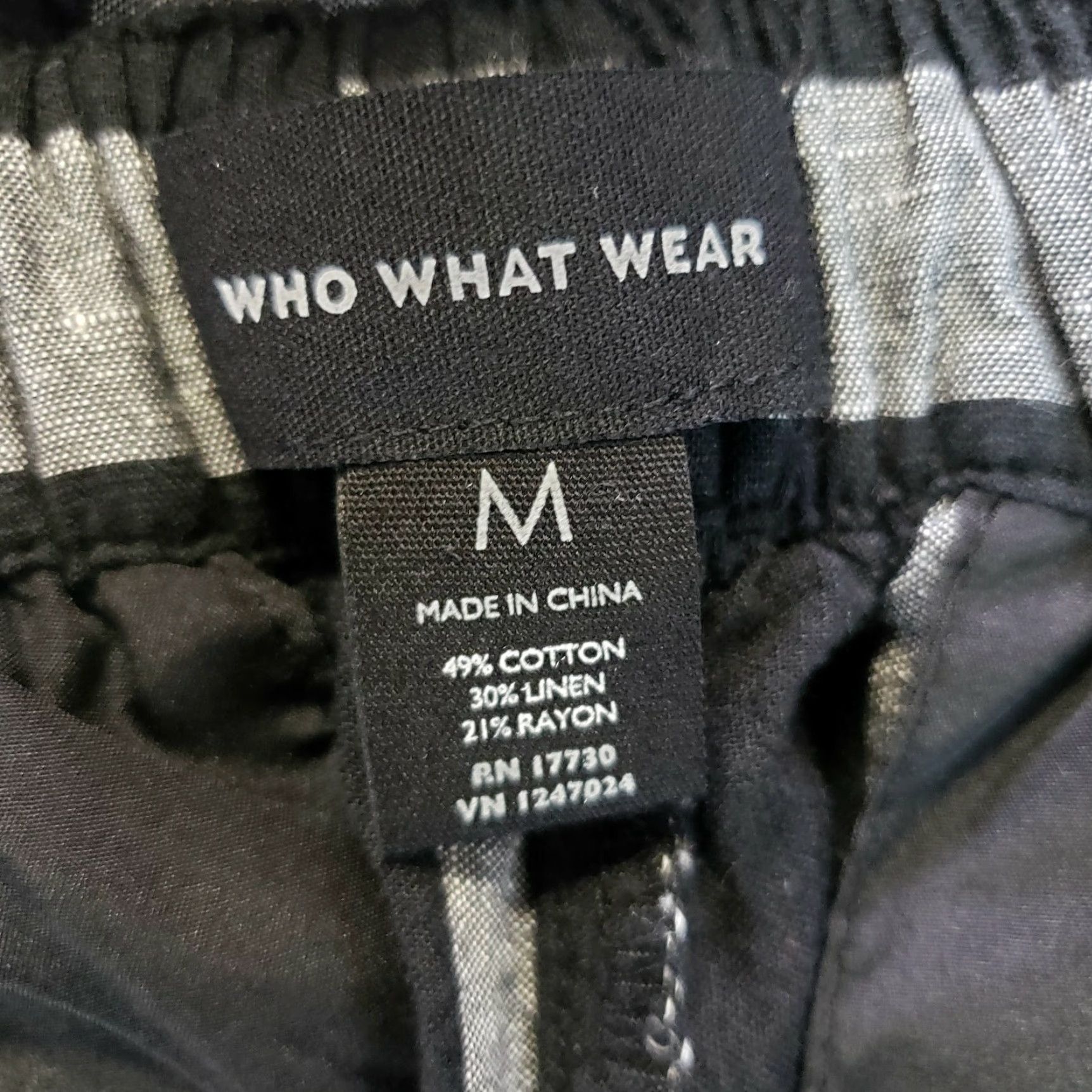 Vintage Who What Wear Womens Shorts Sz Medium Black Gray Striped High Rise Cotton Blend Size 32" / US 10 / IT 46 - 3 Thumbnail