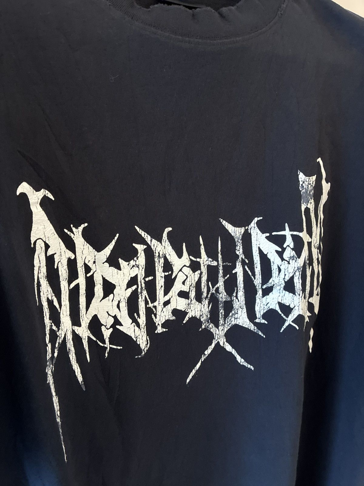 Balenciaga Balenciaga Metal Logo Oversized Distressed T shirt Size US L / EU 52-54 / 3 - 3 Thumbnail