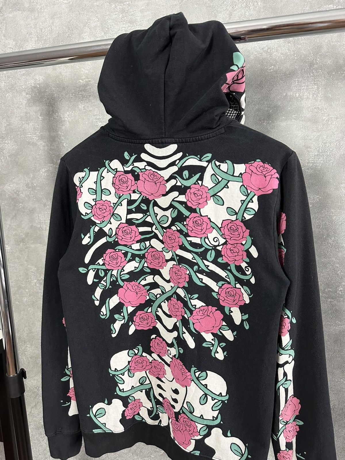Japanese Brand × Vintage Vintage Skeleton Floral Pint Black Cotton Full Zip Hoodie Size M / US 6-8 / IT 42-44 - 7 Thumbnail