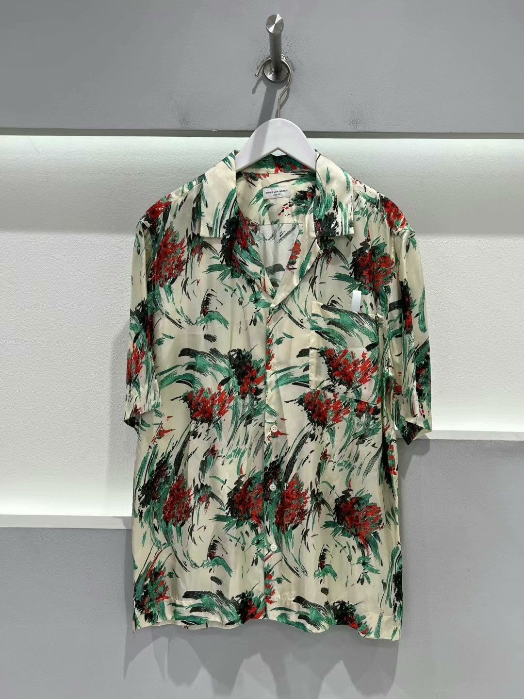 Dries Van Noten Dries van noten short sleeve shirt 2501-Nextarrow Size US S / EU 44-46 / 1 - 1 Thumbnail