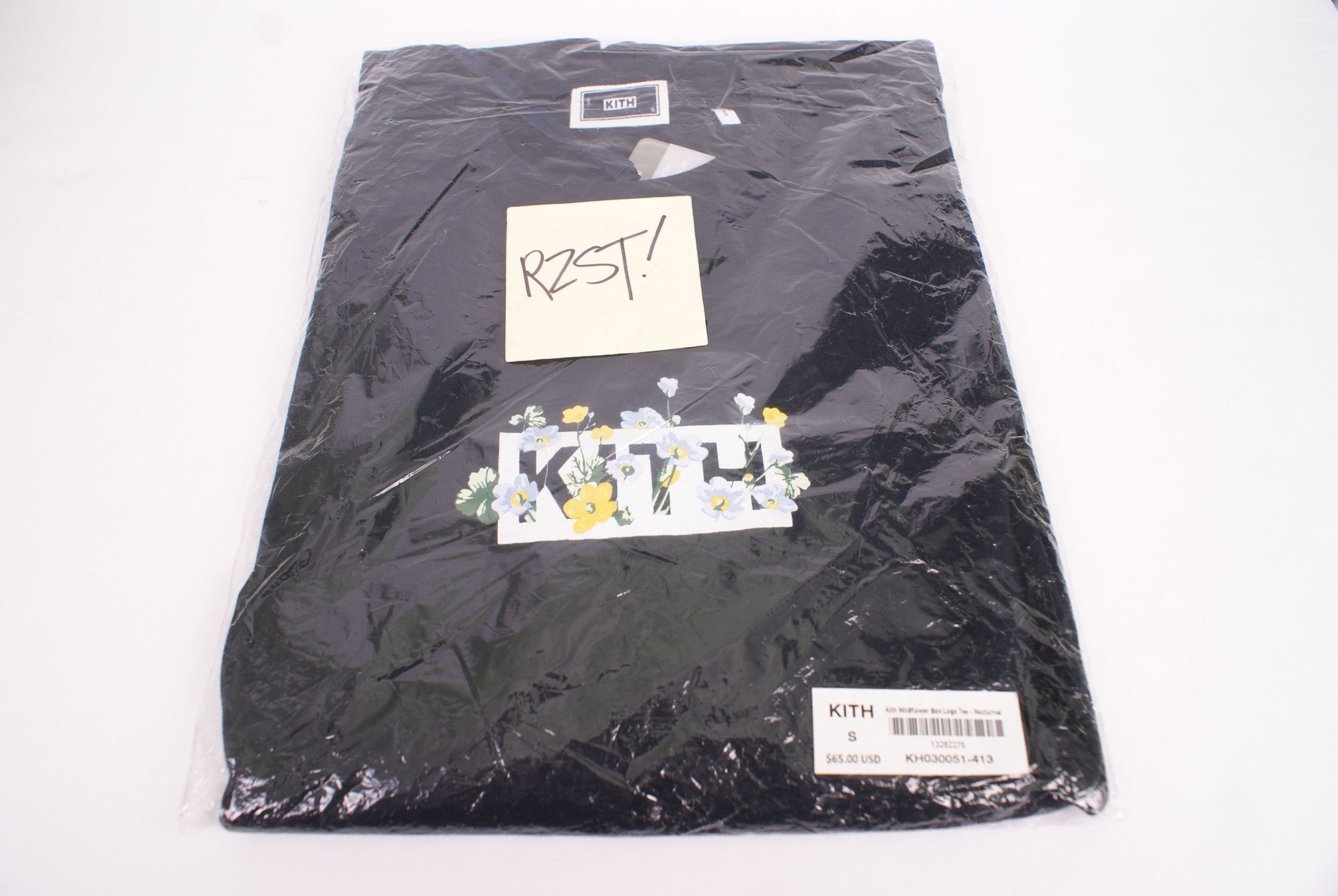 Kith 2021 KITH WILDFLOWER BOX LOGO TEE Nocturnal Navy Blue Size US S / EU 44-46 / 1 - 1 Thumbnail