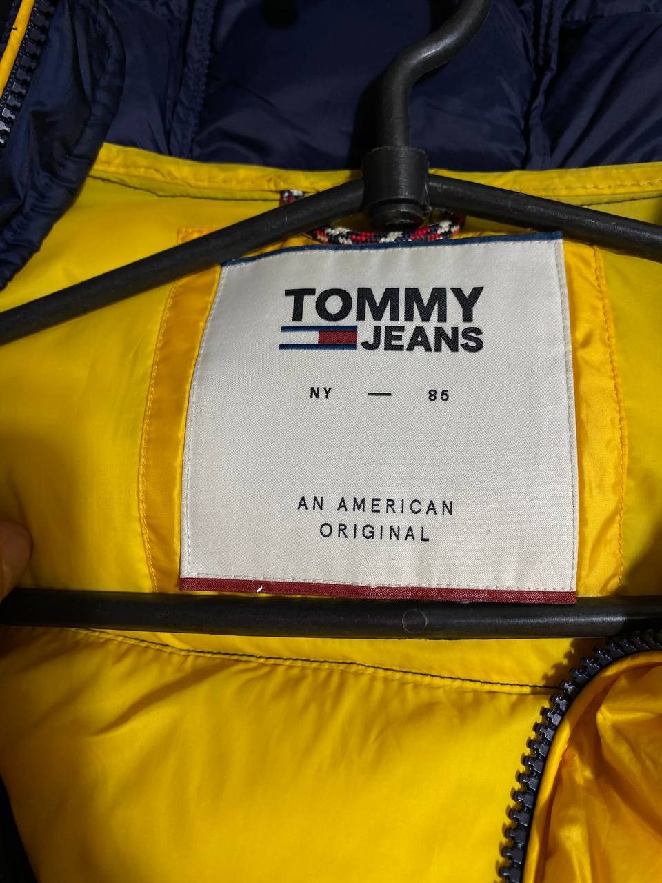 Tommy Jeans × Vintage Tommy Jeans Hilfiger 90's Puffer Jacket size M Size US M / EU 48-50 / 2 - 18 Thumbnail