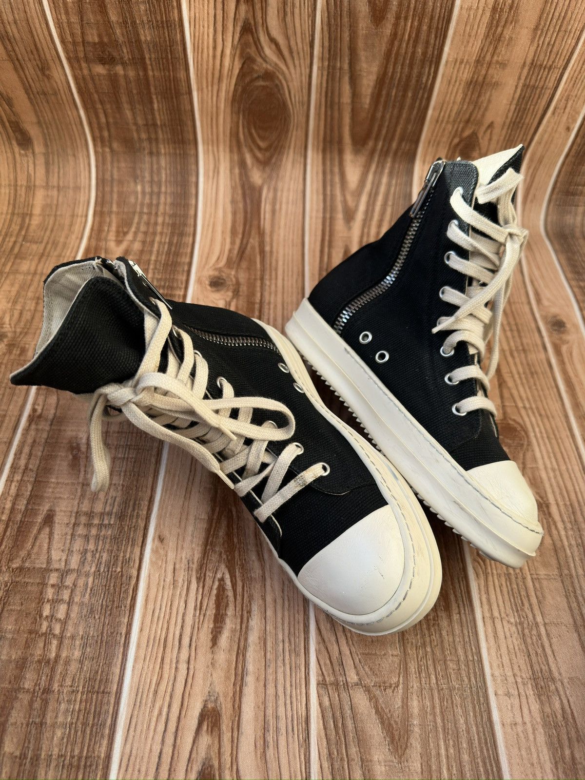 Rick Owens Rick Owens DRKSHDW Canvas Ramones High Tops Size US 6 / IT 36 - 8 Thumbnail