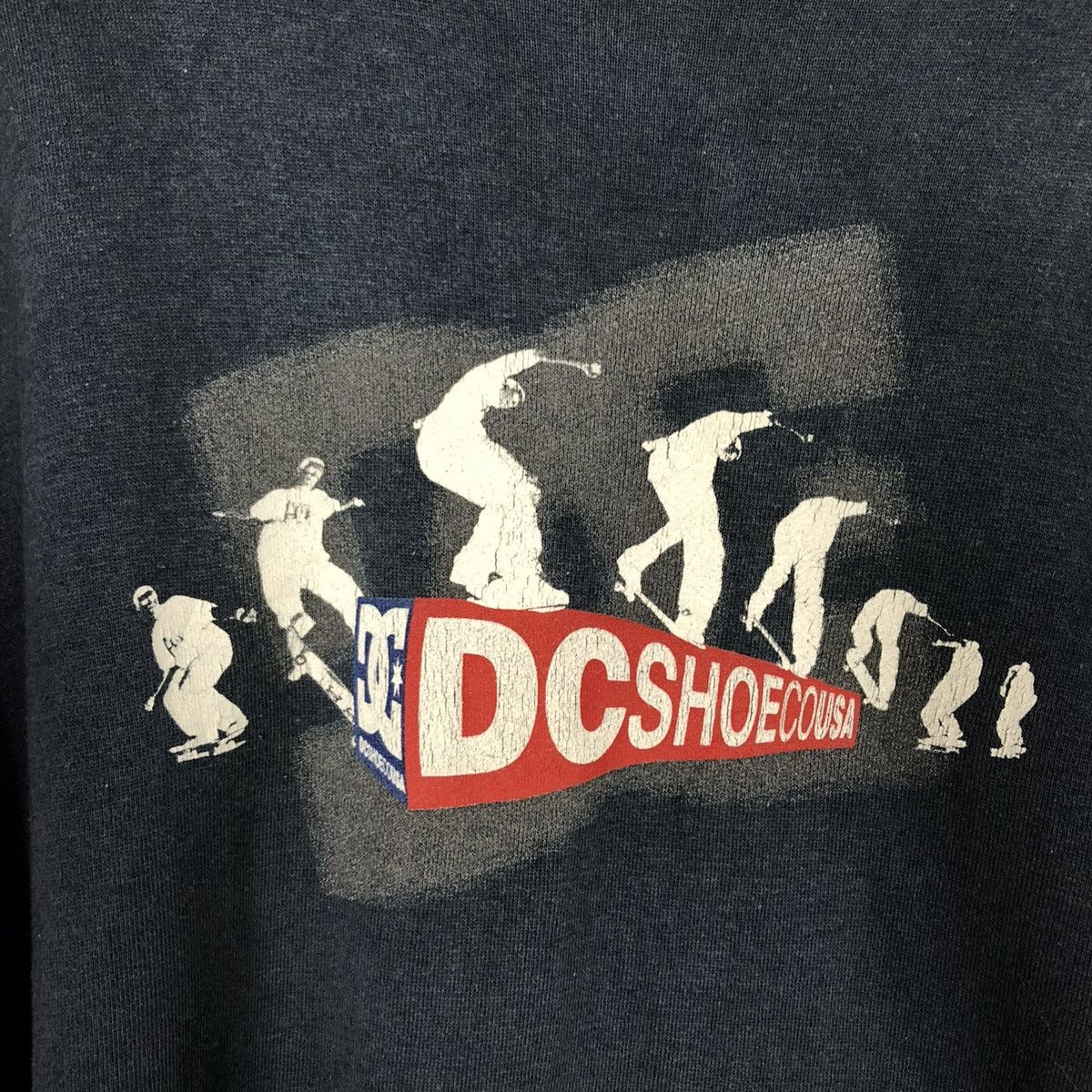 Vintage 🔥VINTAGE CREWNECK SWEATSHIRT DC SHOES USA BIG LOGO Size US L / EU 52-54 / 3 - 12 Thumbnail
