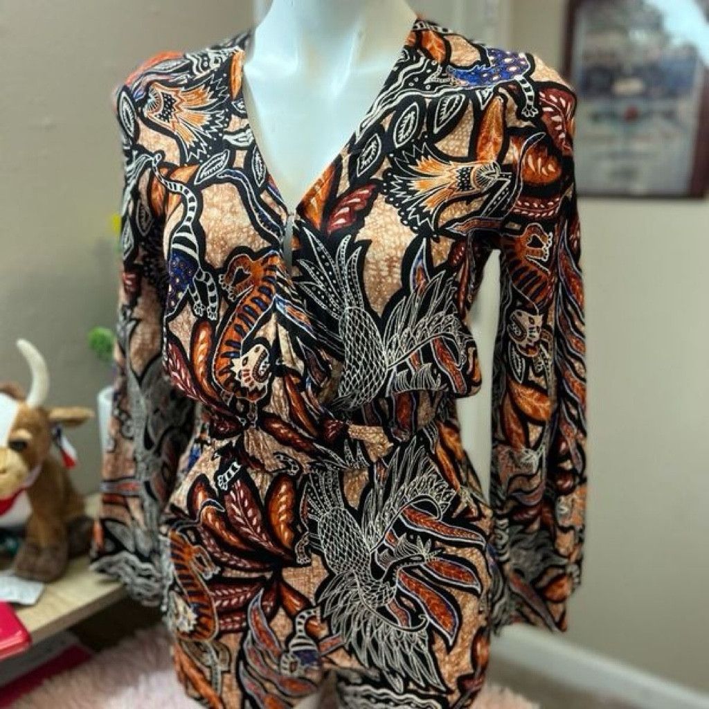 Other H&M Women’s Boho Floral Romper Bell Sleeve Tie Waist Size S Size 27" / US 4 / IT 40 - 2 Thumbnail