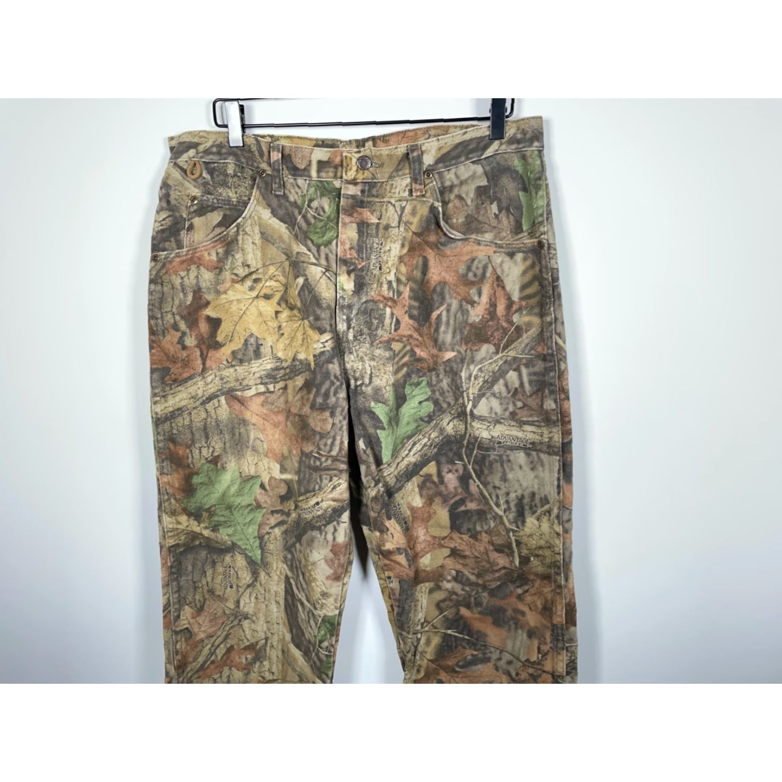 Wrangler VINTAGE Wrangler Rugged Wear Camouflage Jeans Men 36 Inseam 32 5/8 Size 36/34 Green Camouflage Denim 5-Pocket Tapered Regular Rise Mid 1990s Mens Size US 36 / EU 52 - 4 Thumbnail