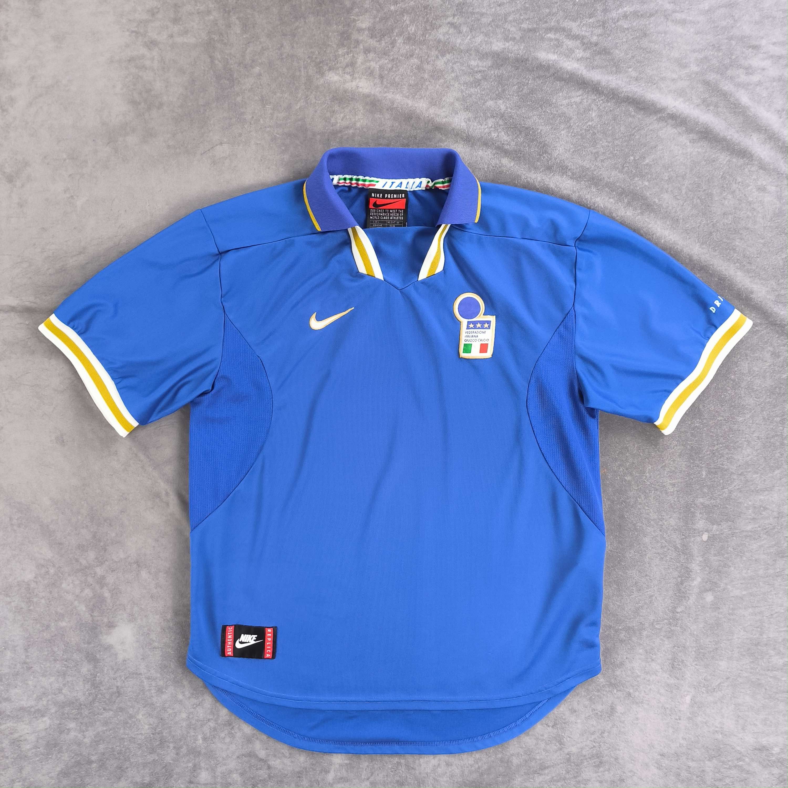 Nike Italy 1996-98 Nike home football jersey shirt size L Size US L / EU 52-54 / 3 - 1 Thumbnail