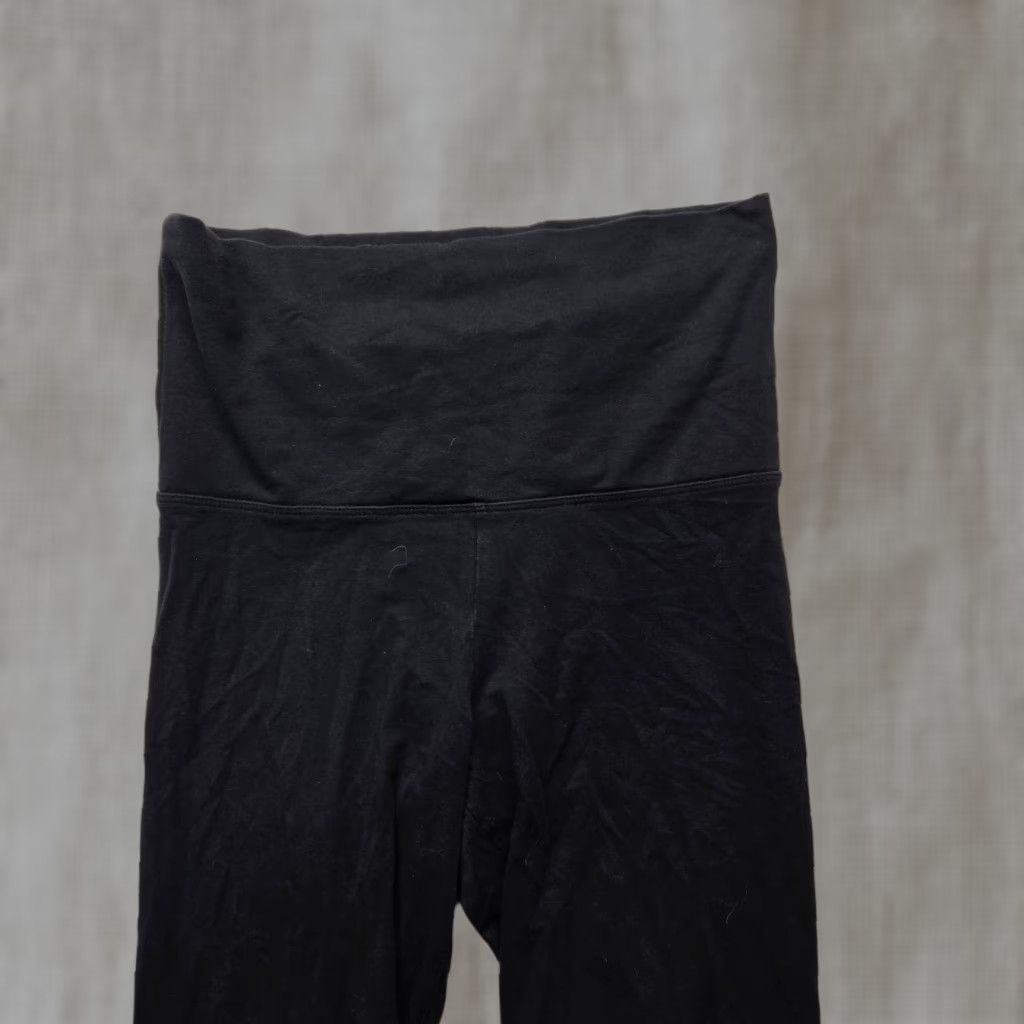 Victoria's Secret Victoria's Secret Pink Yoga Pants Black Compression Pants Women's S Small Ladies Adult Regular Size 28" / US 6 / IT 42 - 1 Thumbnail