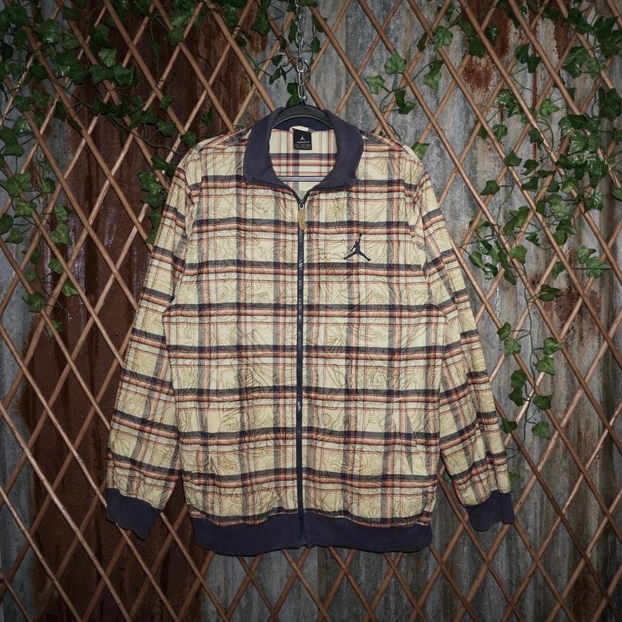 Vintage XL -Vintage Y2K zip up plaid jordan 00s hip hop track jacket Size US XL / EU 56 / 4 - 1 Thumbnail