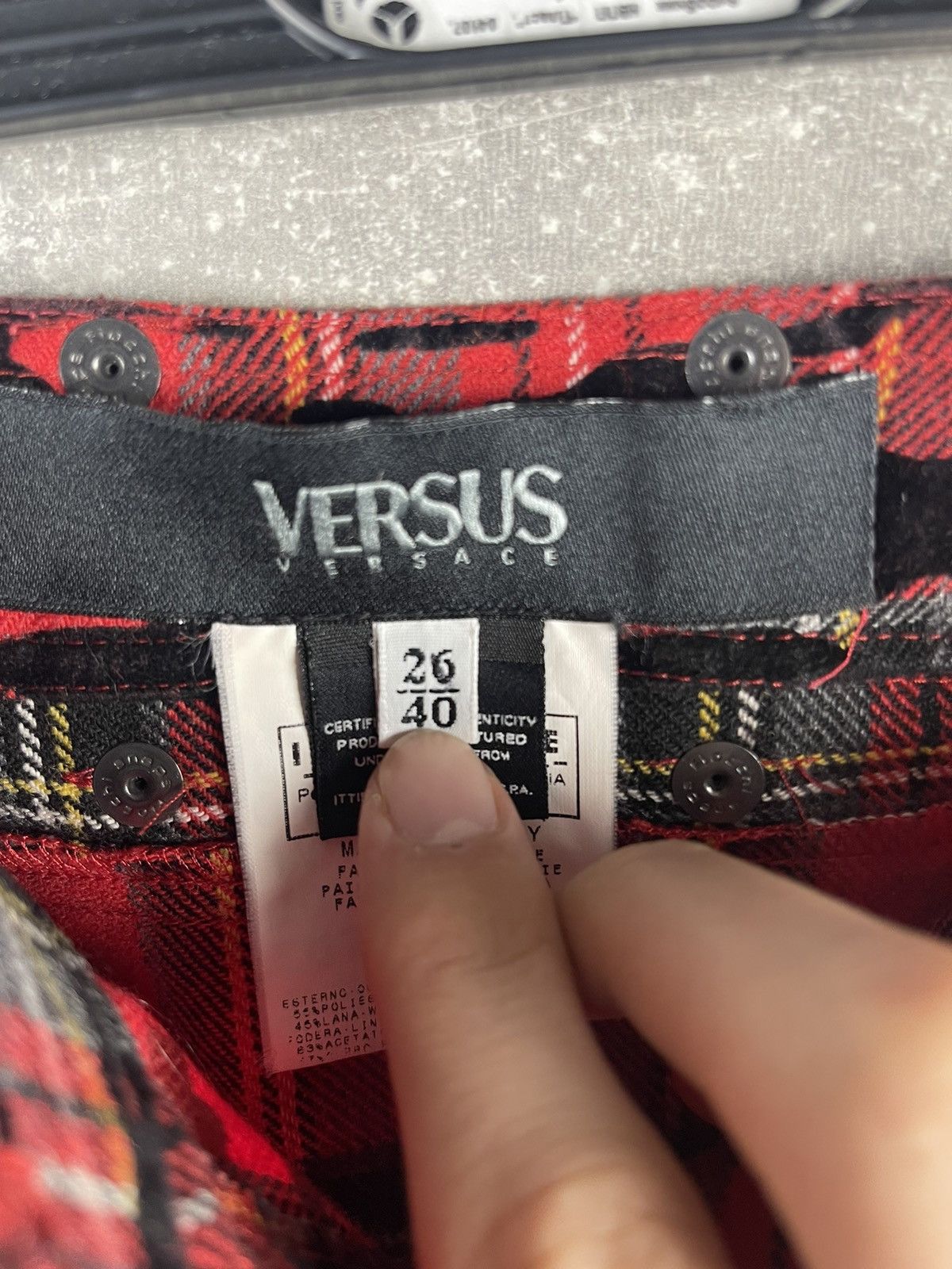 Versace × Versus Versace Versus Versace Archive Runway Red /Black Tartan Camo Skirt Size 27" / US 4 / IT 40 - 12 Thumbnail