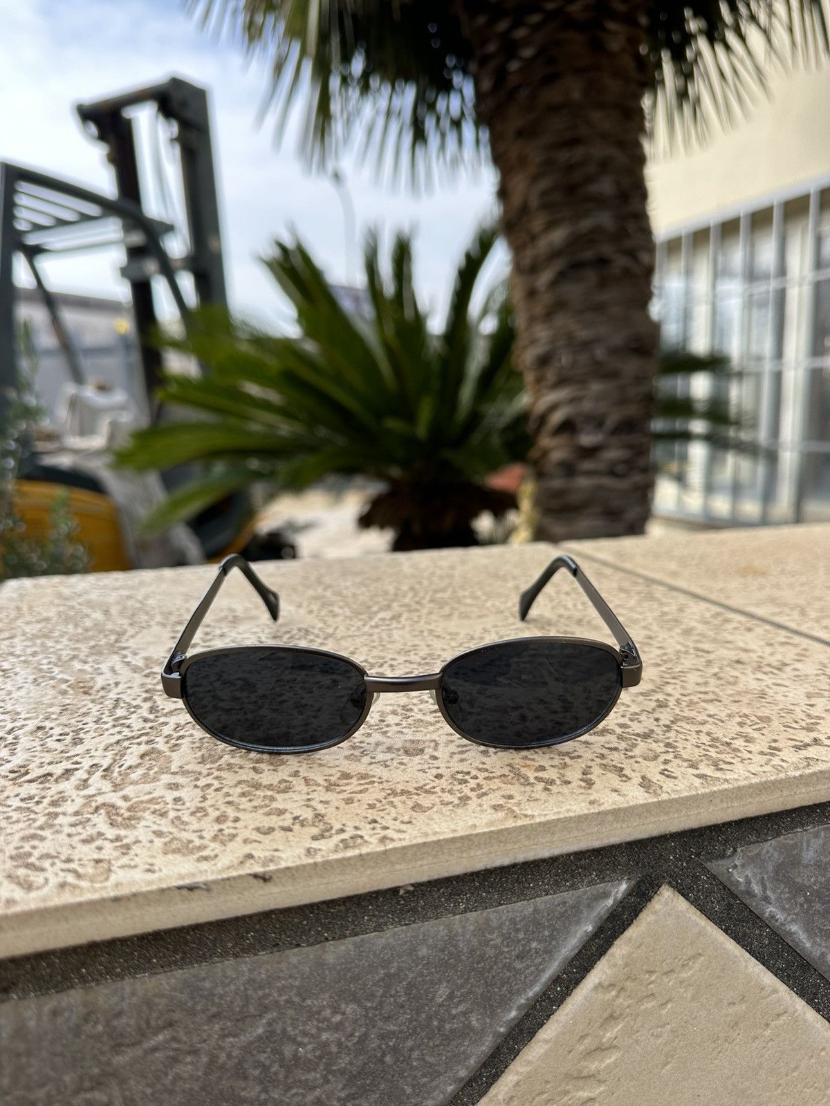Vintage Italy Sunglasses Vintage Dark Grey Size ONE SIZE - 2 Thumbnail