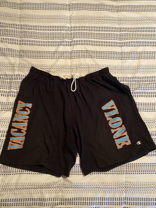 Vlone hotsell vacancy shorts