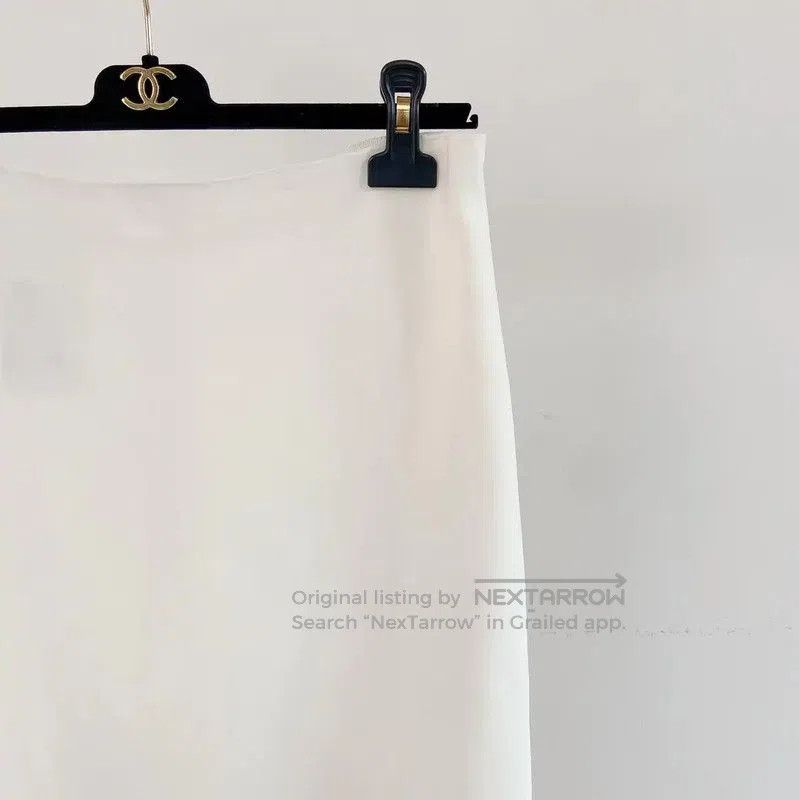 Miu Miu Miu Miu White Feather Hem Midi Skirt . Size 23" - 3 Thumbnail