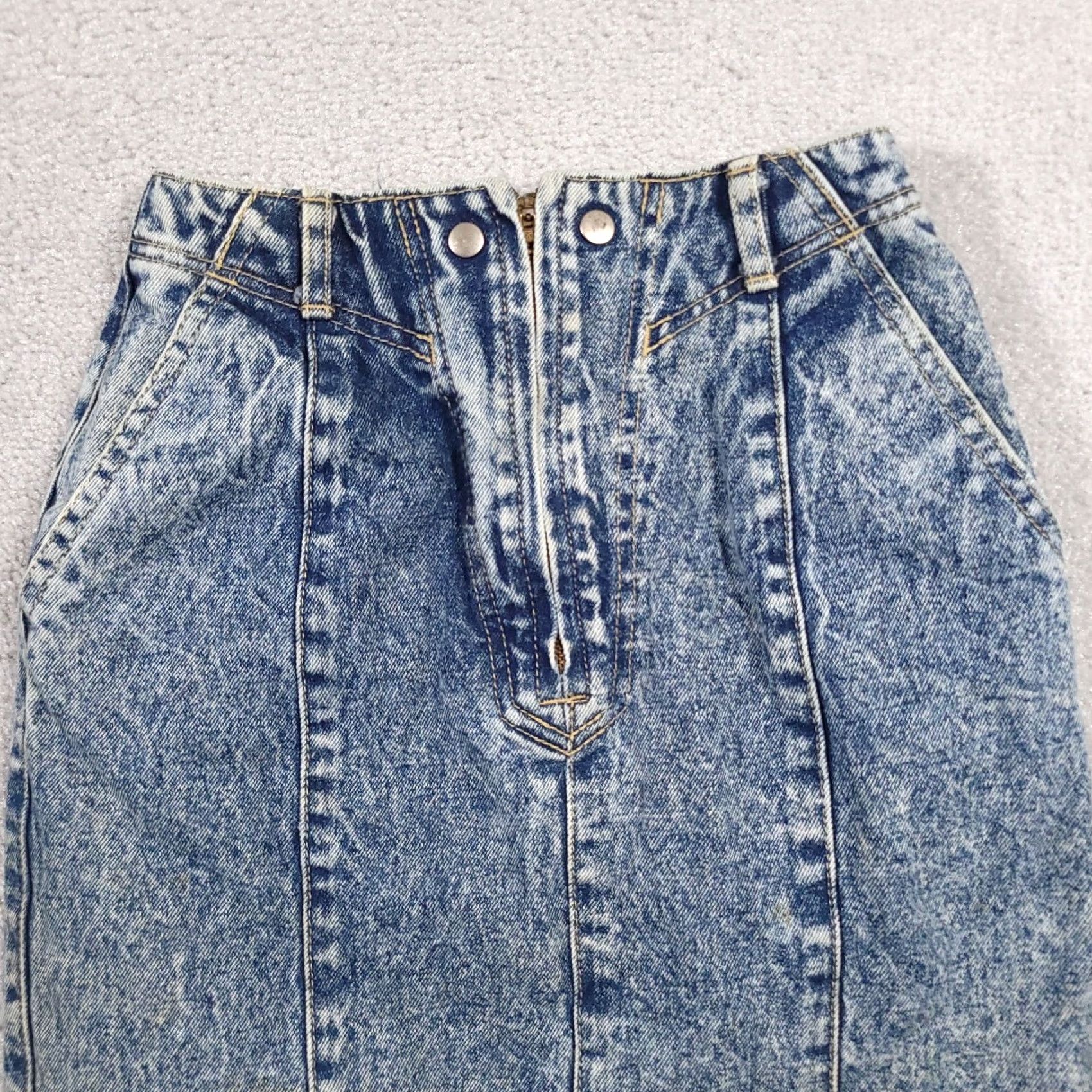 J Brand VINTAGE Sweet Camel Denim Mini Skirt Women's Juniors 00 22X18 Y2K Acid Wash Pocket Short Blue Cotton Denim 90s Festival Retro 00s 00s Girls Size 24" / US 00 / IT 34 - 4 Thumbnail