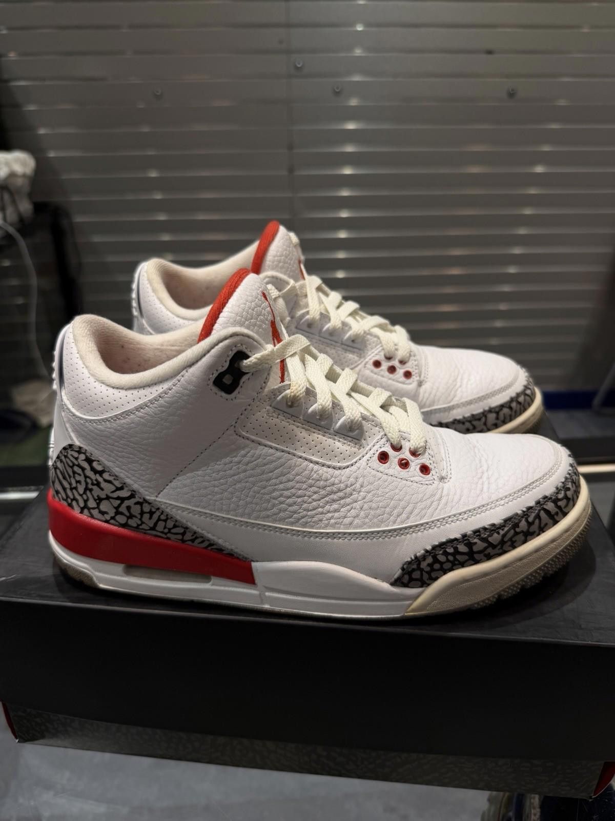 Jordan Brand Nike Air Jordan Retro 3 Katrina Hall Of Fame 2018 Red 8.5 Size US 8.5 / EU 41-42 - 1 Thumbnail