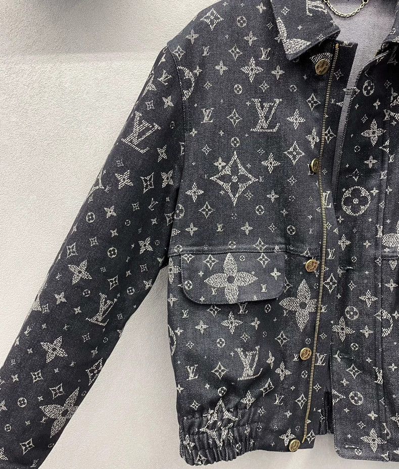 Louis Vuitton Louis Vuitton Black starry sky print denim jacket 2503-Next Size US S / EU 44-46 / 1 - 4 Thumbnail