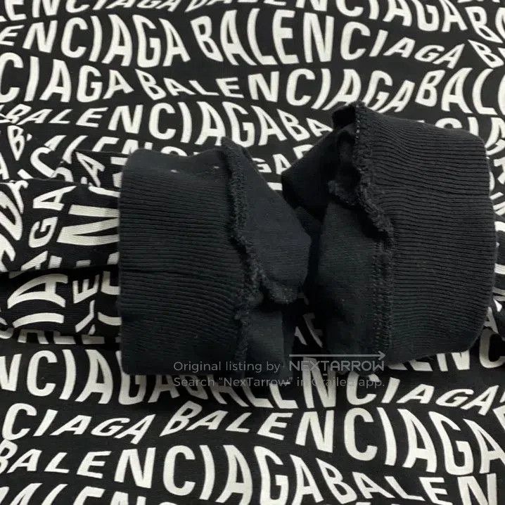 Balenciaga Balenciaga Black and White Logo Sweatshirt. Size US M / EU 48-50 / 2 - 9 Thumbnail