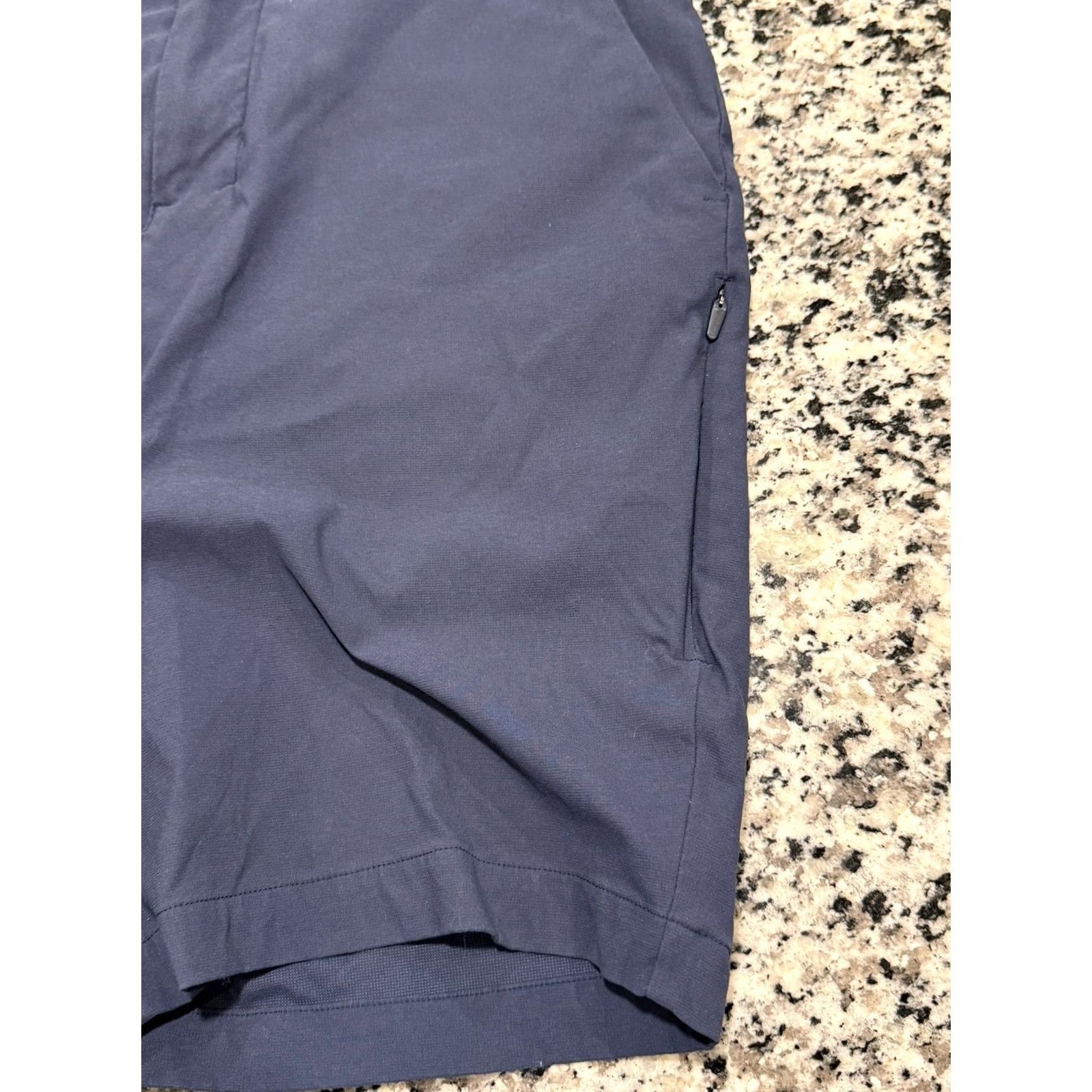Lululemon Lululemon ABC Classic Fit Golf Shorts Blue Mens Casual 31 Chino Flat Front Pockets 9 Inseam Mid Rise Regular Size Type Slim? Size US 31 - 5 Thumbnail