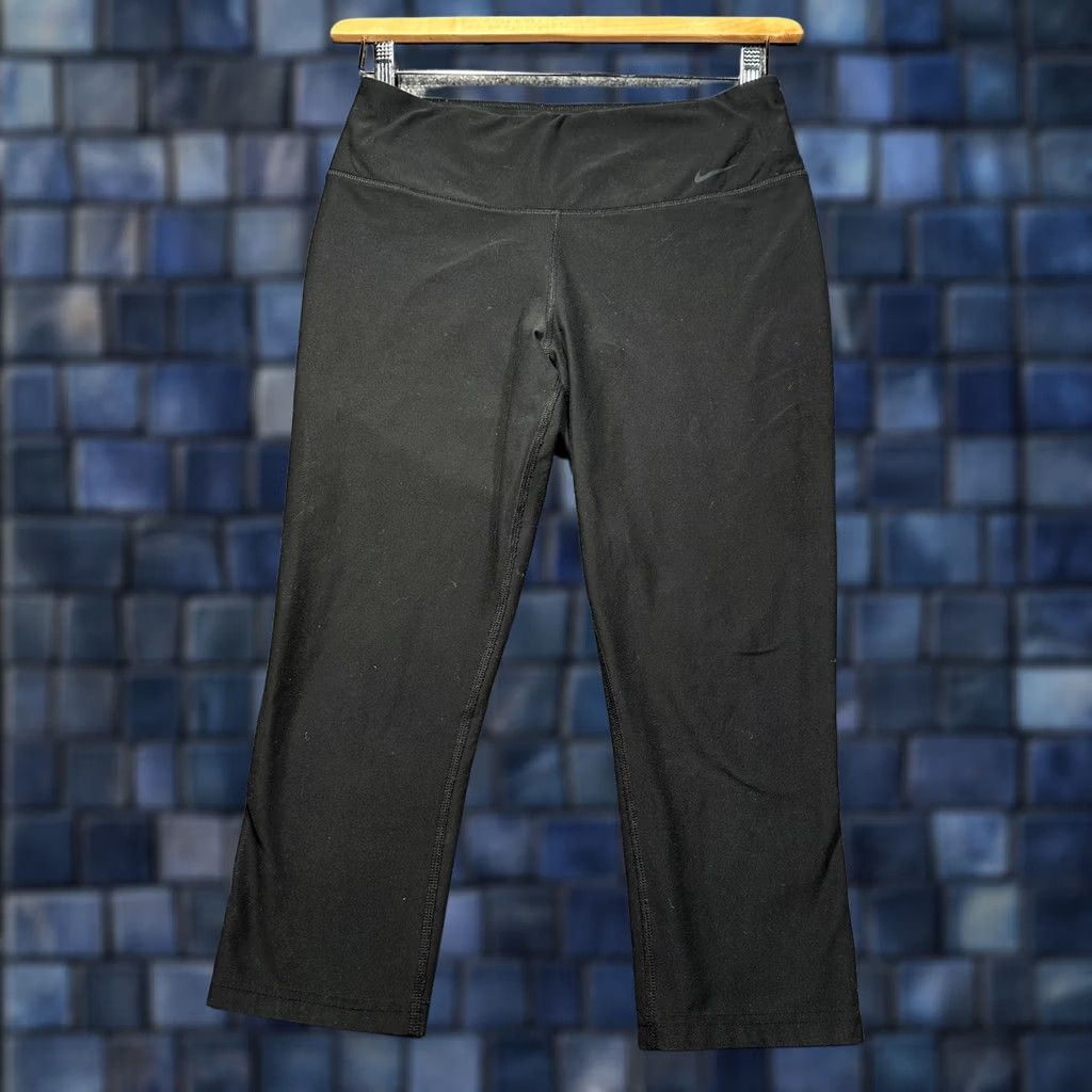 Nike Nike Dri-Fit Pants Womens M Black Stretch Compression Ankle Pants Size 32" / US 10 / IT 46 - 1 Thumbnail