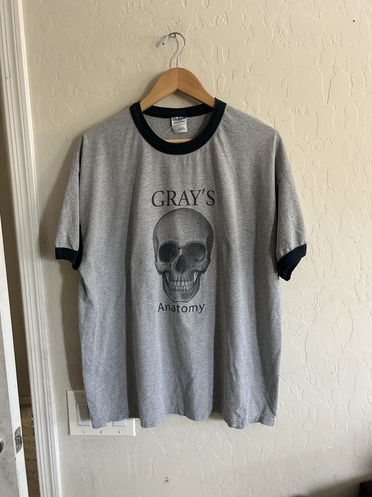 Vintage Vintage Grays Anatomy Shirt Size XL Size US XL / EU 56 / 4 - 4 Thumbnail