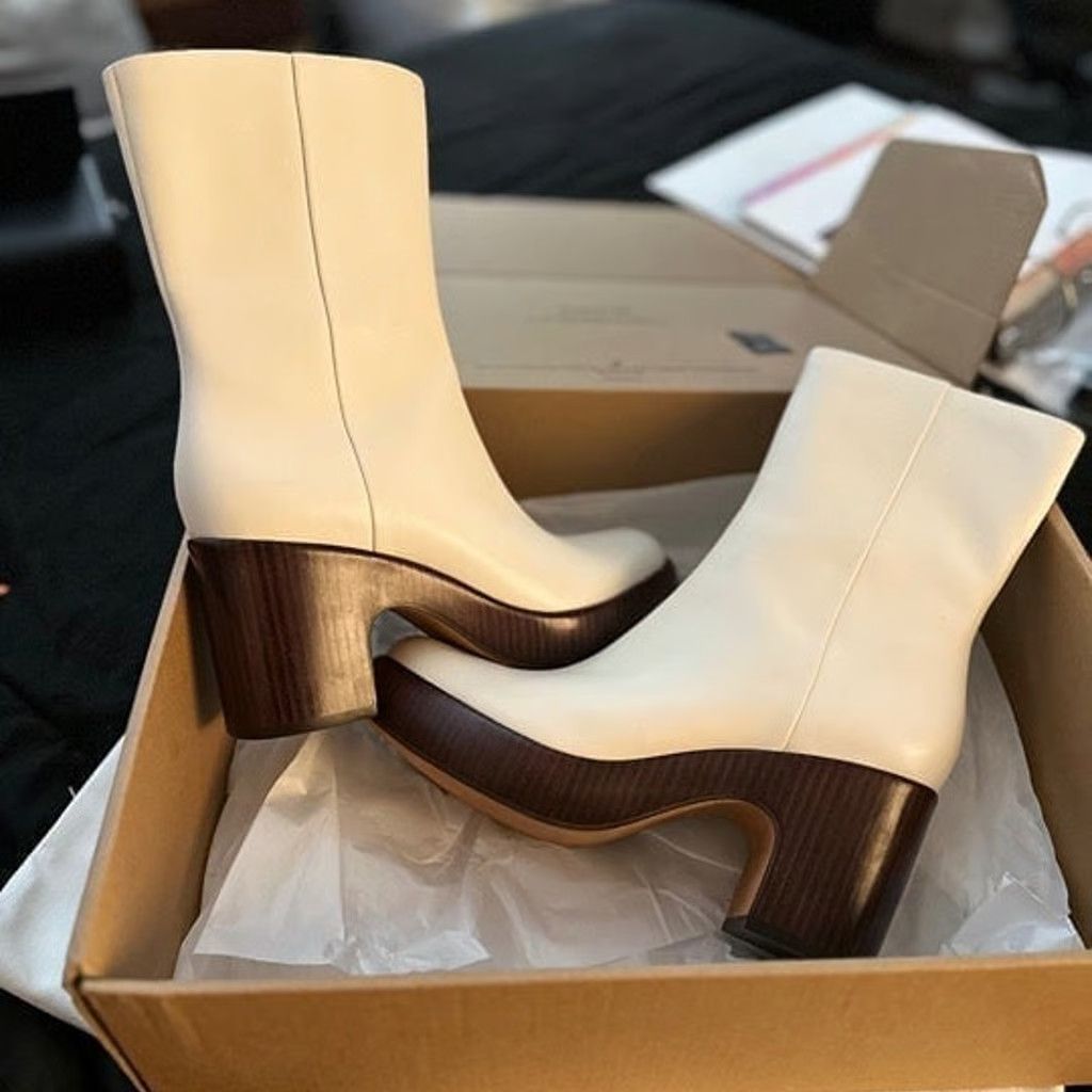Vince Vince Nicco Clog, Milk LE Size US 7 / IT 37 - 7 Thumbnail