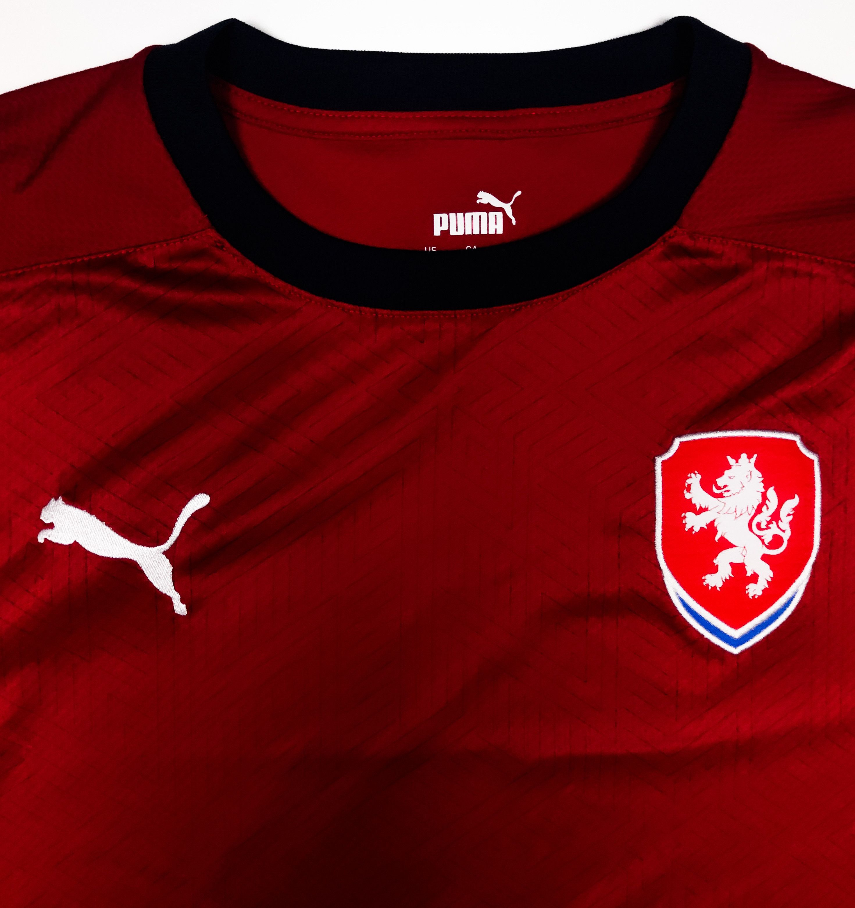 Puma Czech Republic 2020 Puma Home Shirt Kit Jersey Size US M / EU 48-50 / 2 - 7 Thumbnail