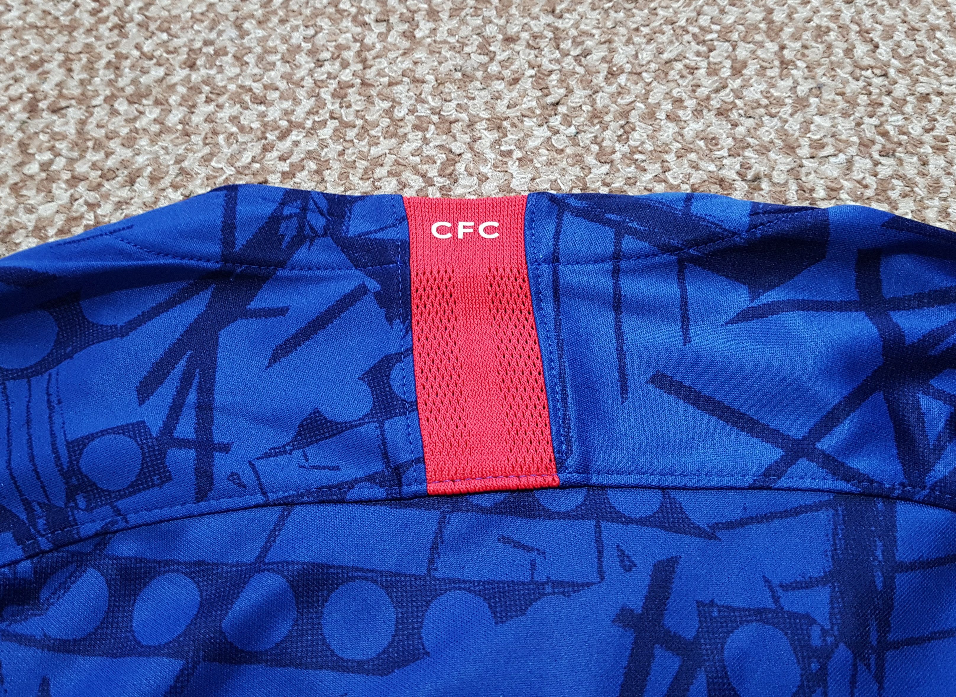 Nike Chelsea FC 2019/20 Nike Home Soccer Jersey Football Shirt L Size US L / EU 52-54 / 3 - 8 Thumbnail